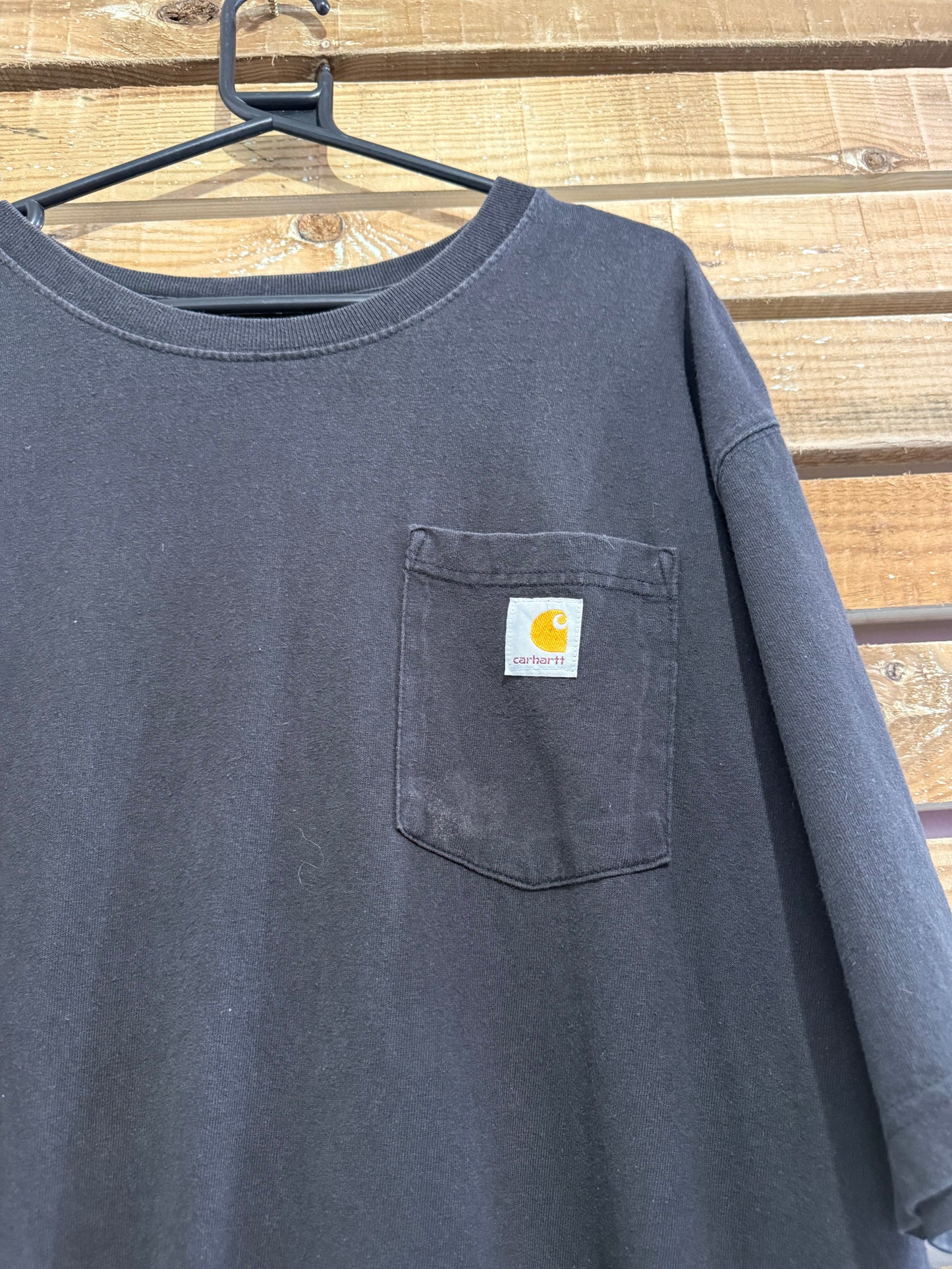 Carhartt logo pocket t-shirt. Black. Workwear/ cowboy/ USA. Size XL.