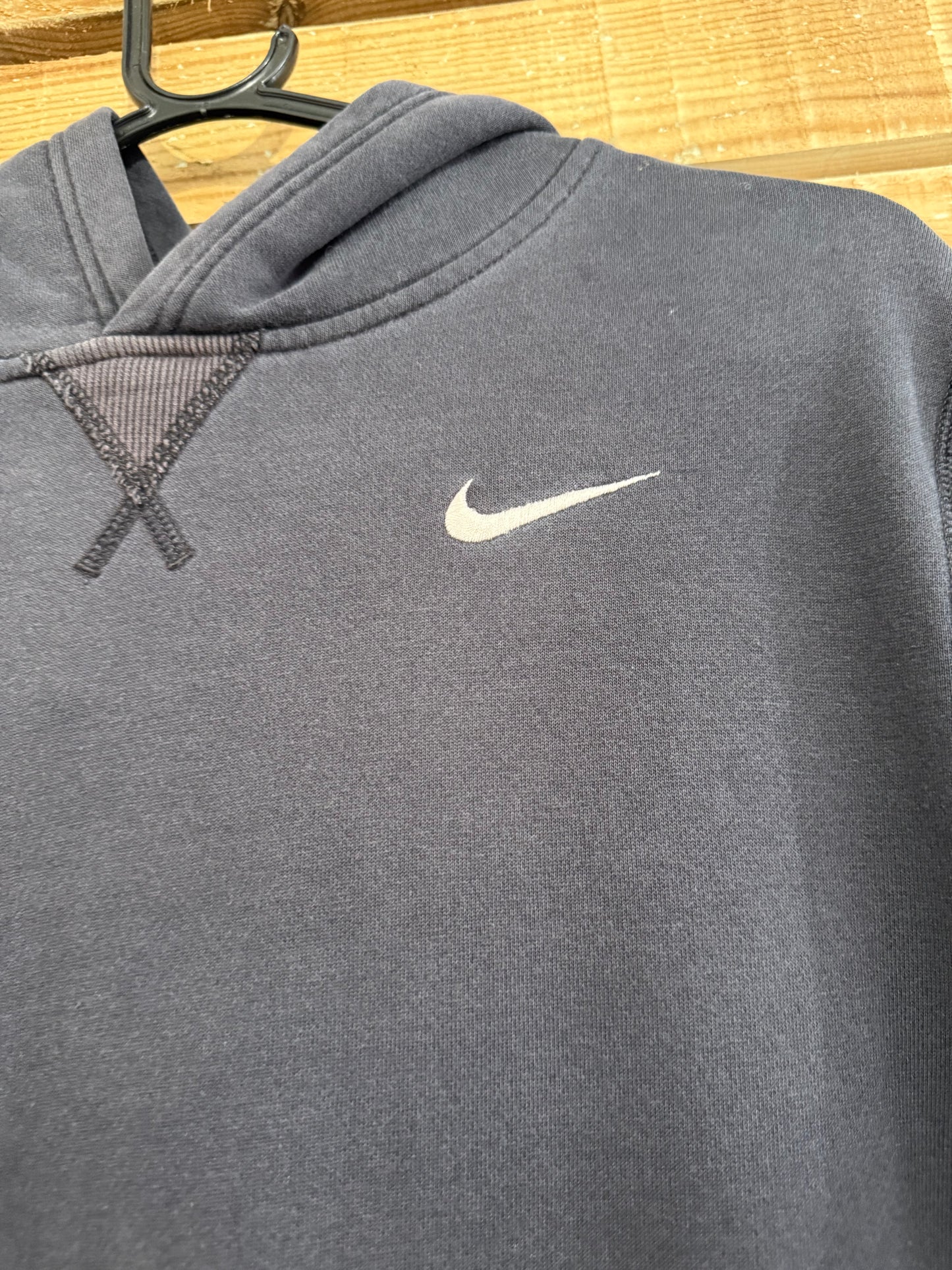 Vintage Y2K Nike hoodie/ hooded sweater. Black. Size XL.
