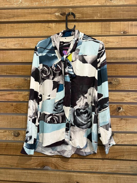 Alexander McQueen floral blouse with neck tie. Pussy bow. Size 38