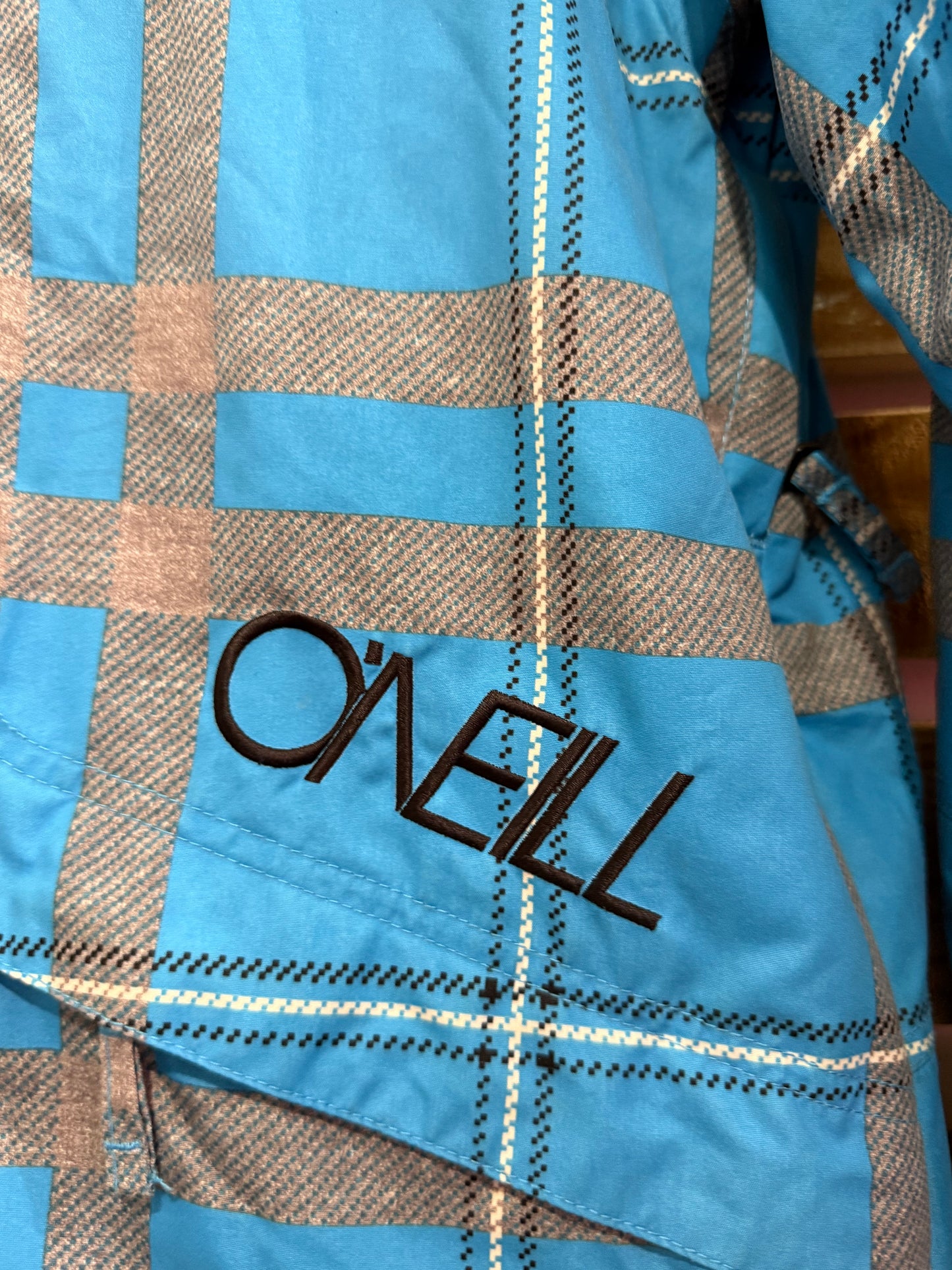 Vintage Y2K O’Neill Ski/ snowboard jacket. Winter. Size Large.