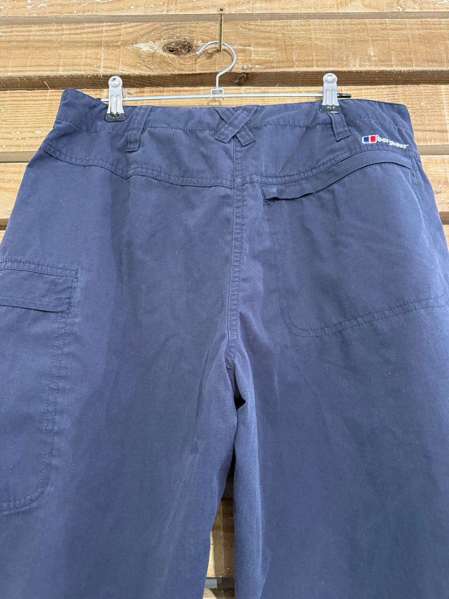 Vintage 90s Berghaus Odyssey walking trousers. Hiking. Navy blue. Medium. 12R.