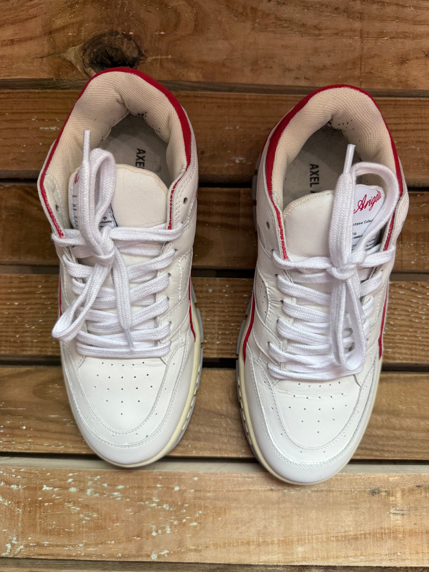 Axel Arigato area lo trainers/ sneakers. UK6.5. EU40