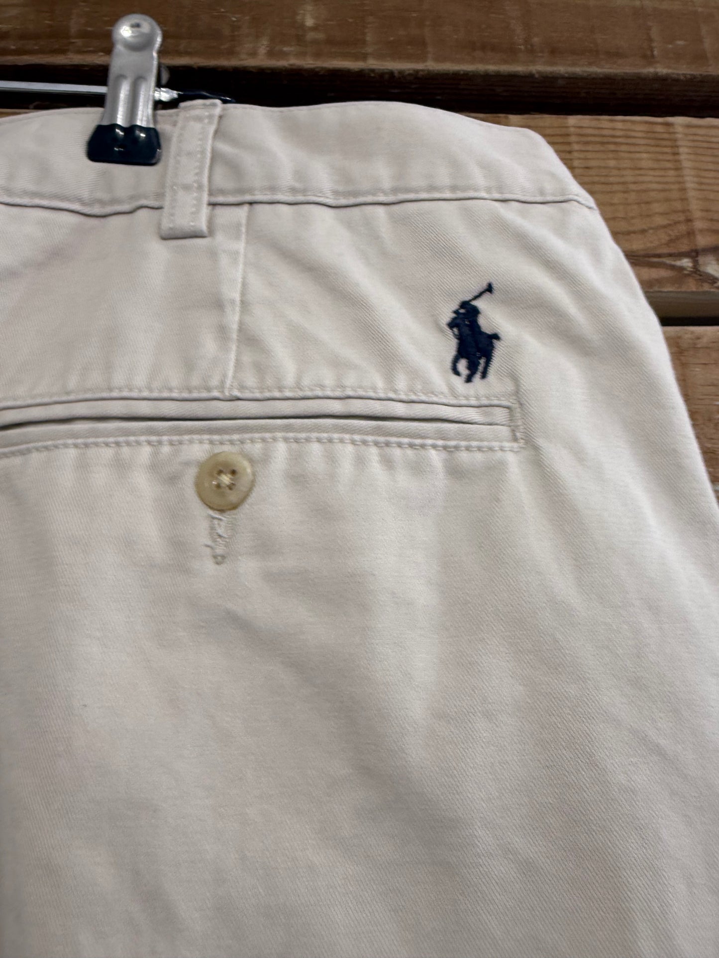 Vintage 90s Ralph Lauren cotton chino shorts. 40” waist. Beige. Golf/summer/holiday.