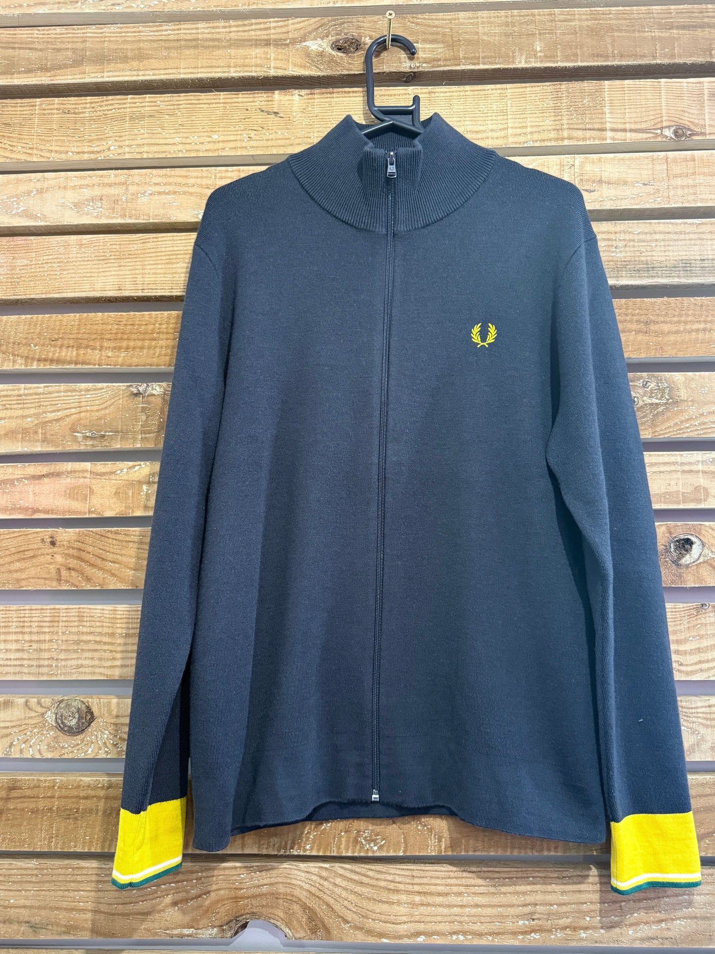 Vintage 90s Fred Perry zip up knit cardigan/ jumper. Black. Size Large.