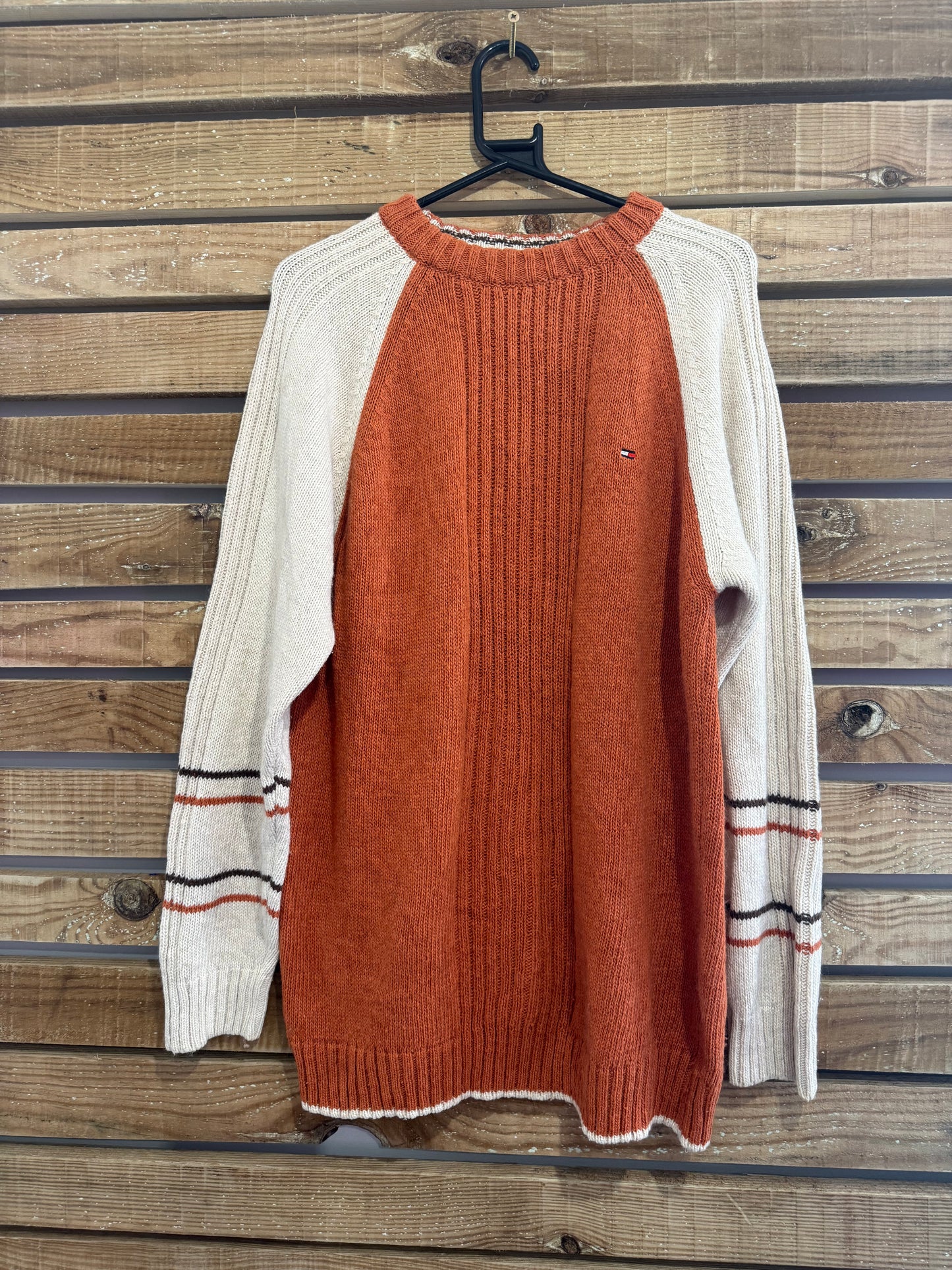 Vintage 90s Tommy Hilfiger crewneck jumper/ sweater. Orange. Size medium.