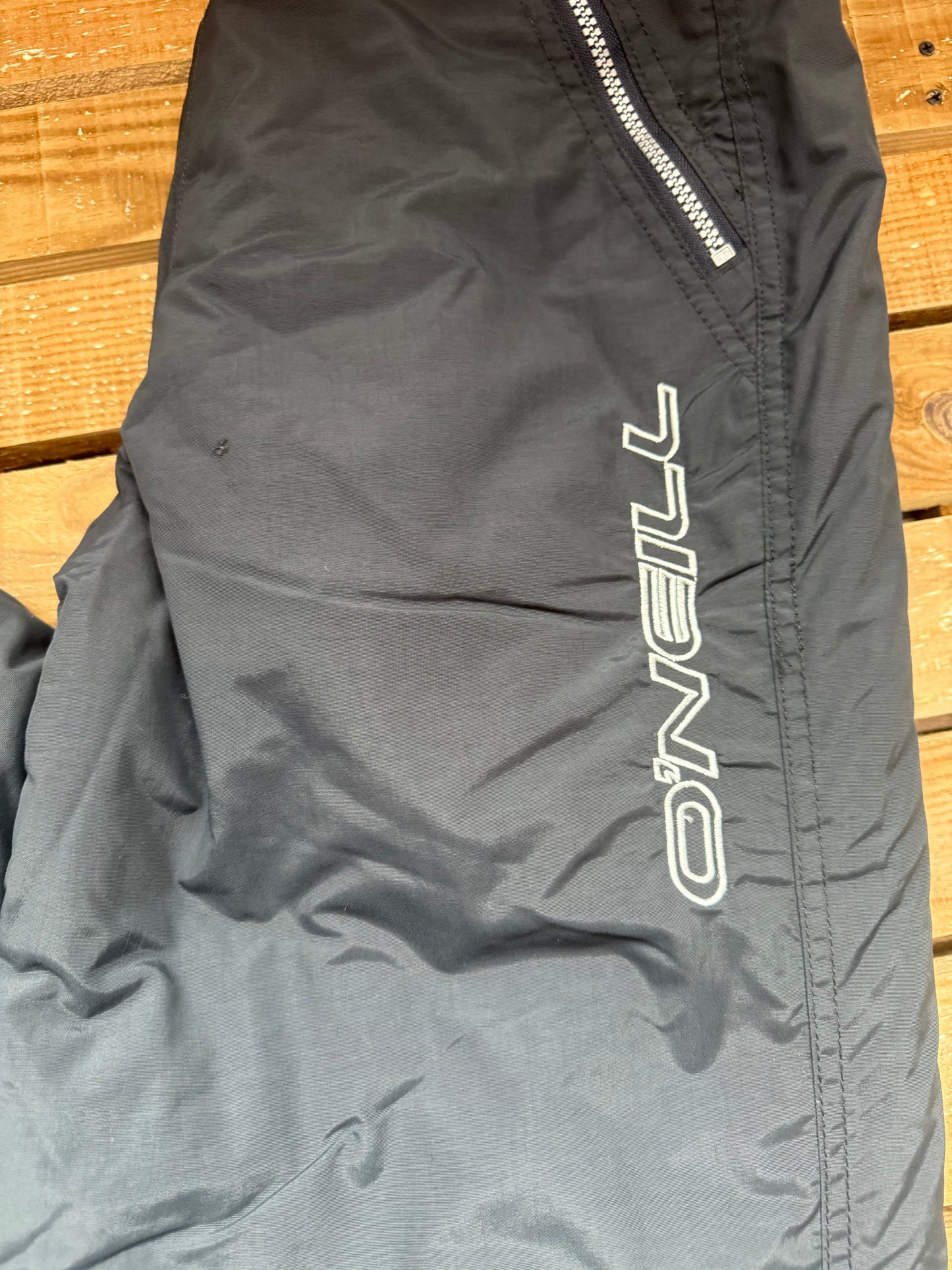 Vintage 90s O’Neill ski pants. Sallopettes/ snow pants. Trousers. Size 29-34” waist.