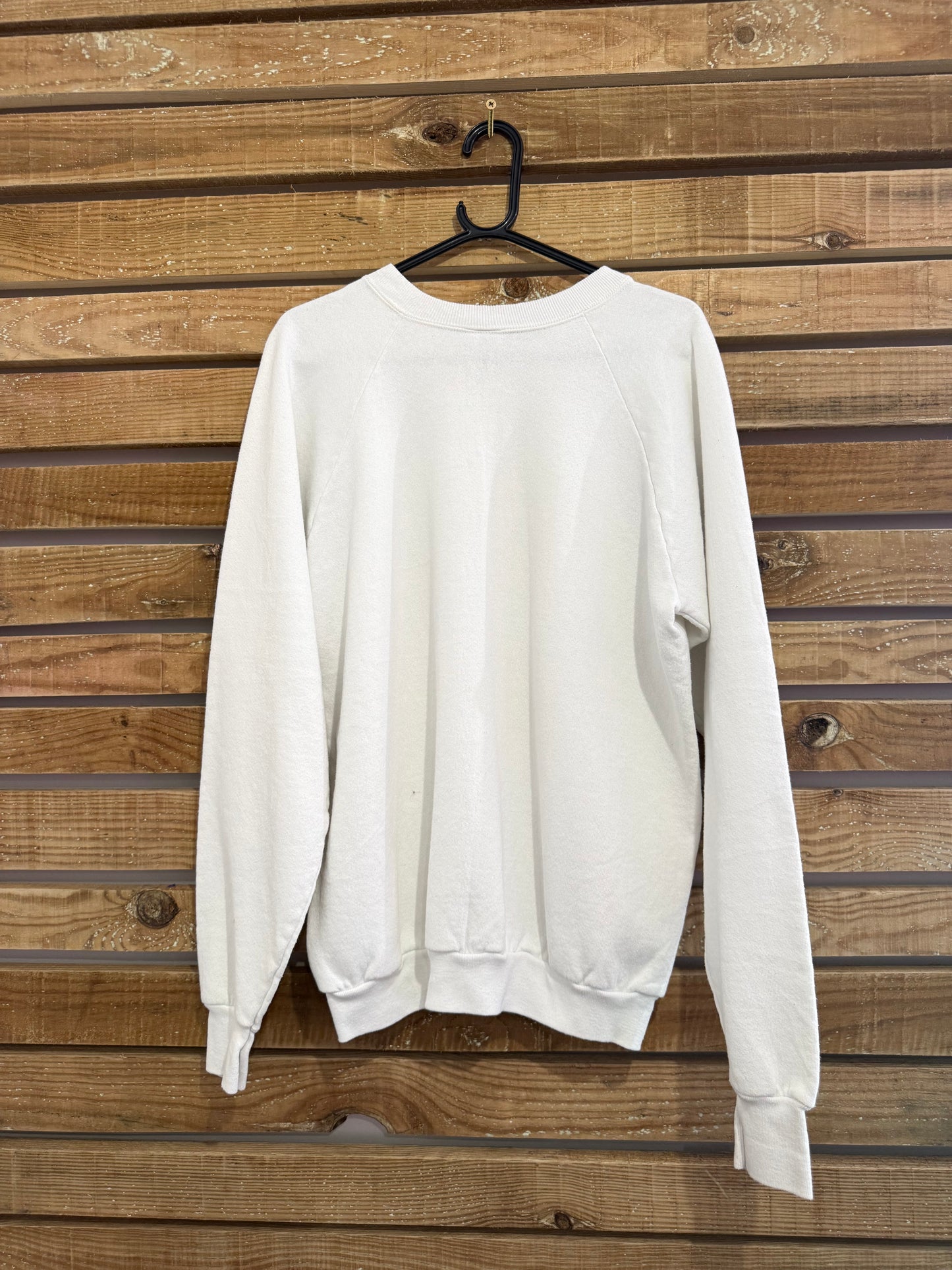 Vintage 90s Cat motif sweater/ sweatshirt. USA. White. Cottage core. Size XL.