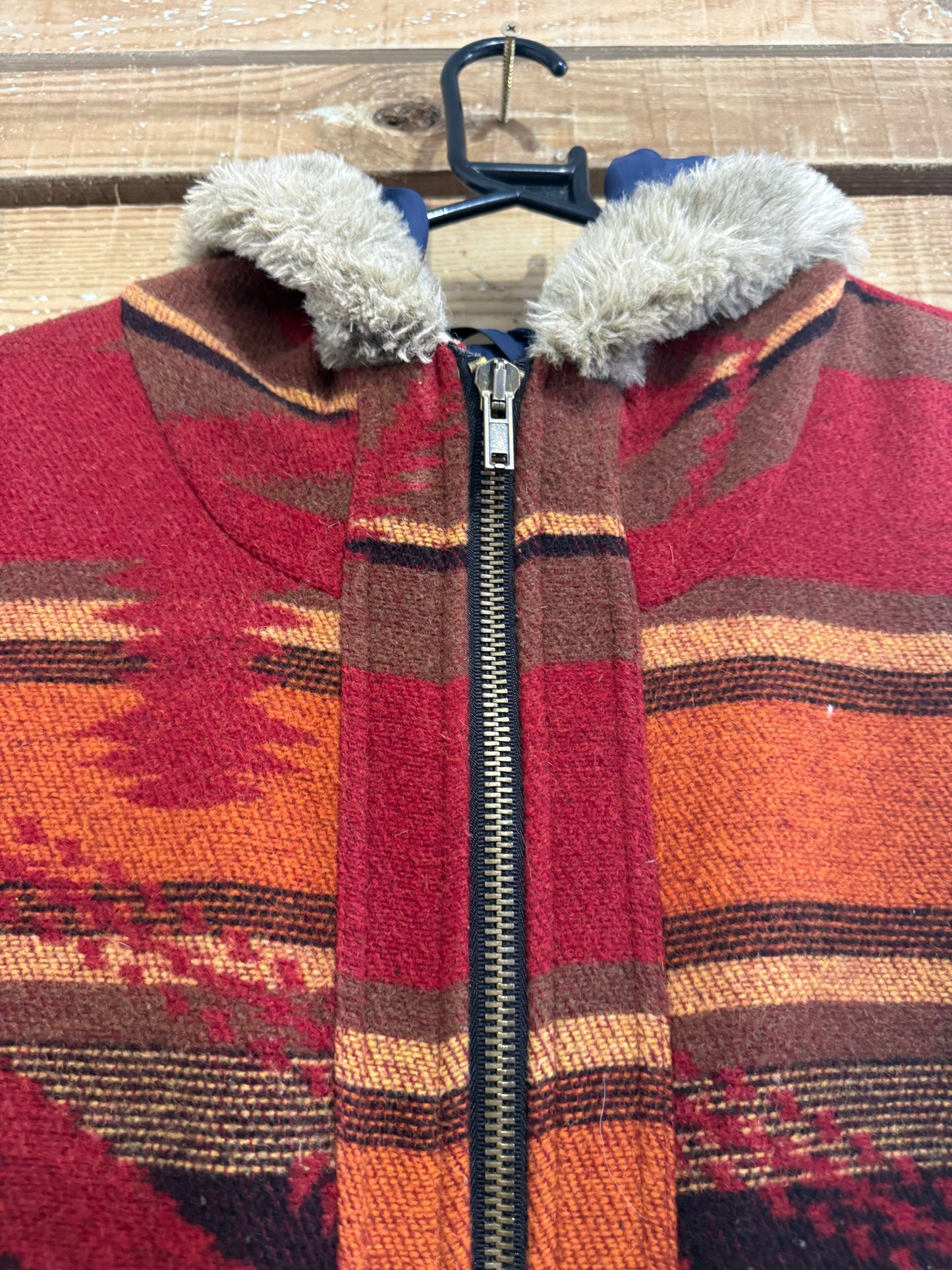 Aztec pattern wool hooded jacket/ coat. Size Small. Rockabilly/ Yellowstone/ western.