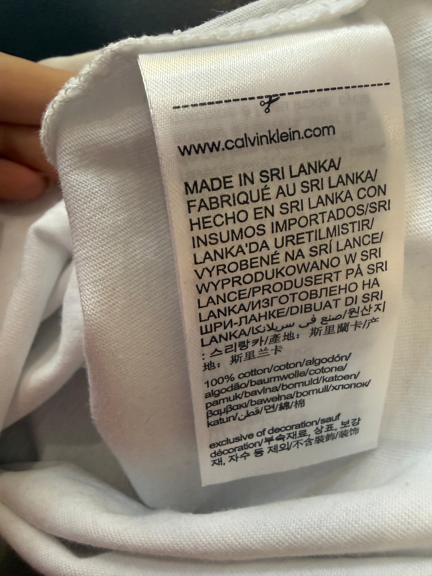 Vintage Y2K Calvin Klein logo T-shirt. White. Size Large.