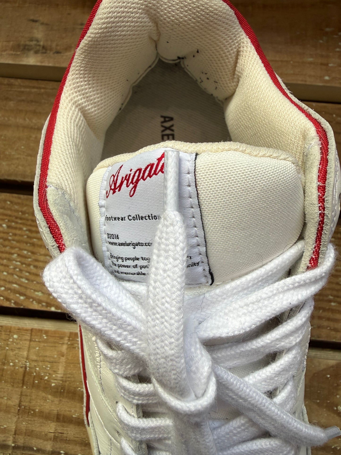Axel Arigato Red and white trainers/ sneakers. UK6.5. EU40