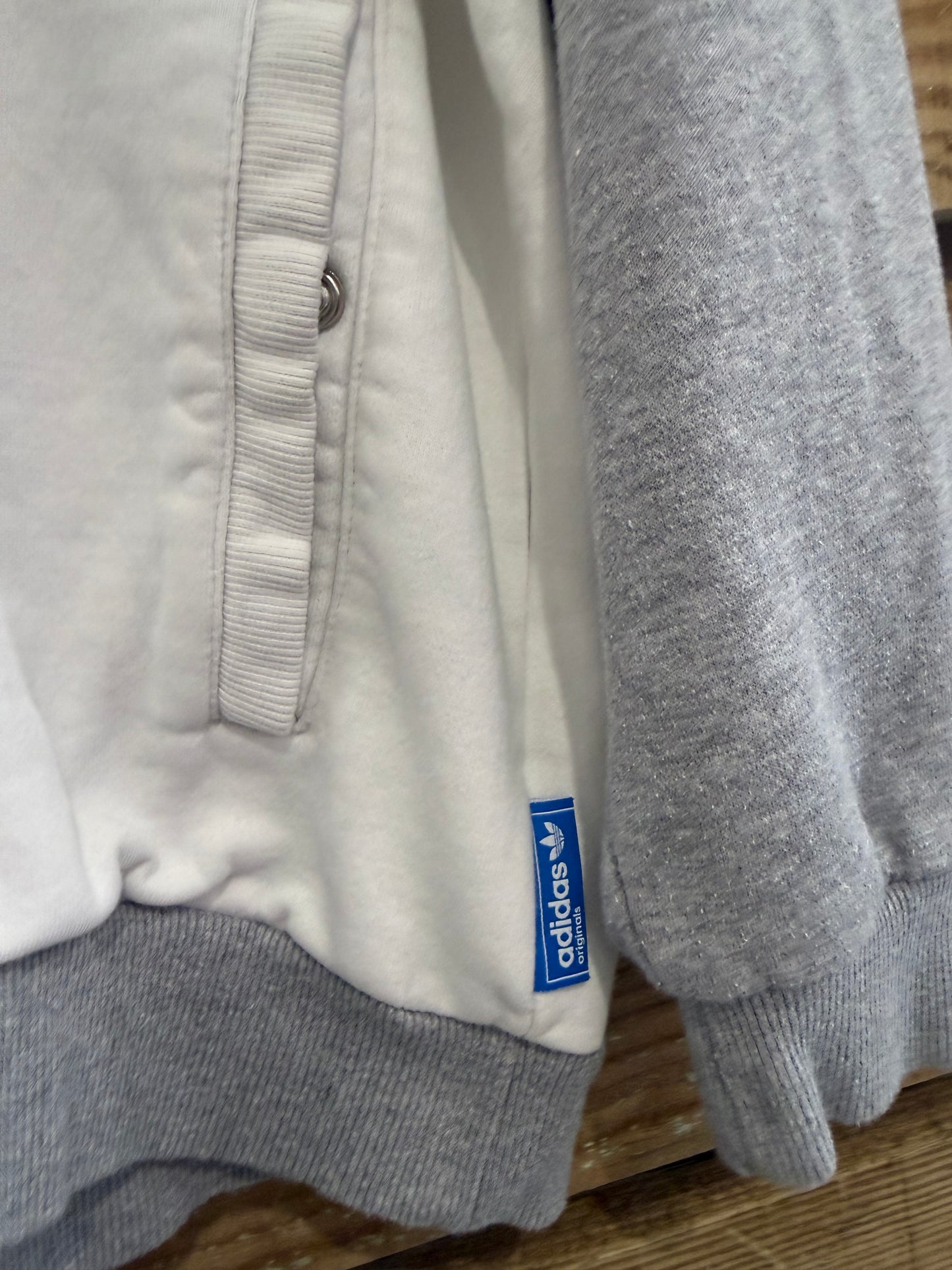 Vintage Y2K Adidas Spell-out hoodie/ hooded sweater. Size XL