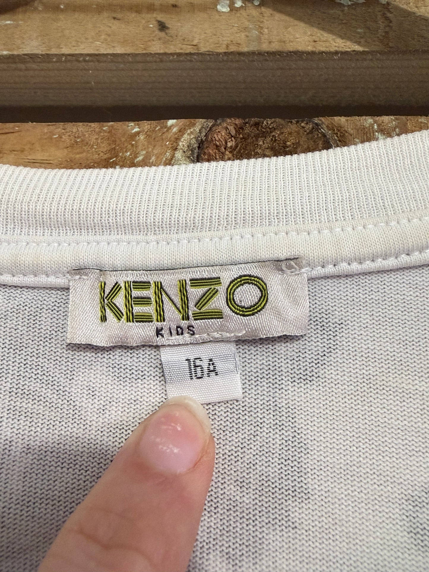 Vintage Y2K Kenzo tiger print motif T-shirt. Size Small.