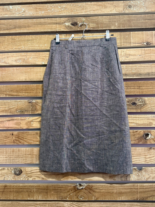 Vintage 80s, 40s style, Aquascutum checked wool skirt. Size 10-12 31”waist