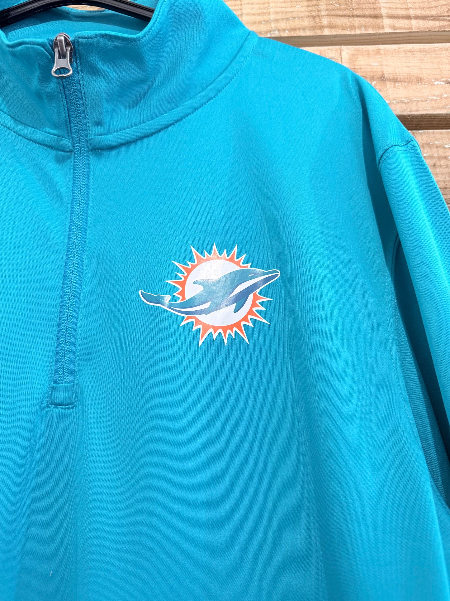 Vintage Y2K Miami Dolphins NFL 1/4 zip sweatshirt/ jacket. Size Large. USA