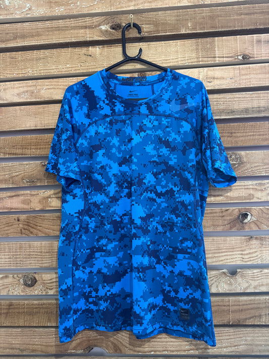 Nike Pro Hypercool Bitmap Camo T-shirt. Gym. Blue. Size Large.