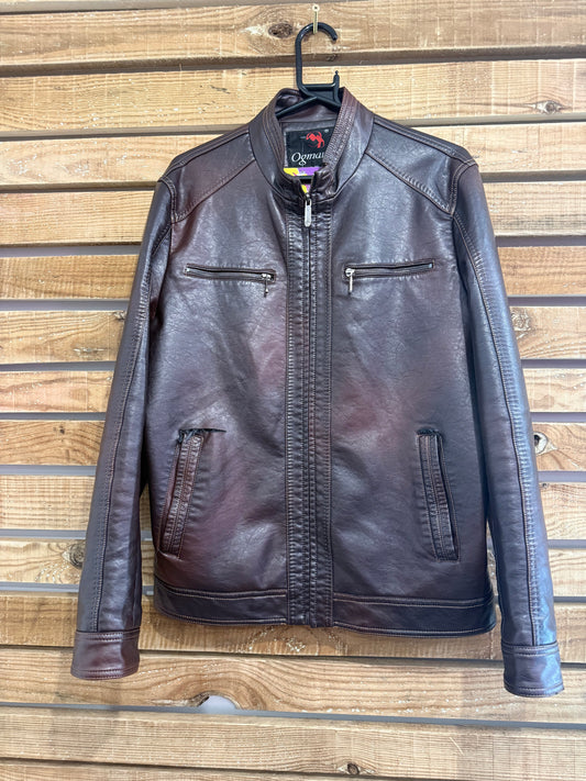 Vintage Y2K Brown leather bomber jacket. Size Medium.