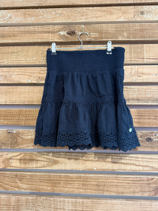 Superdry rara lace tiered mini skirt. Summer/ festival. Black. 25-32”waist. UK8