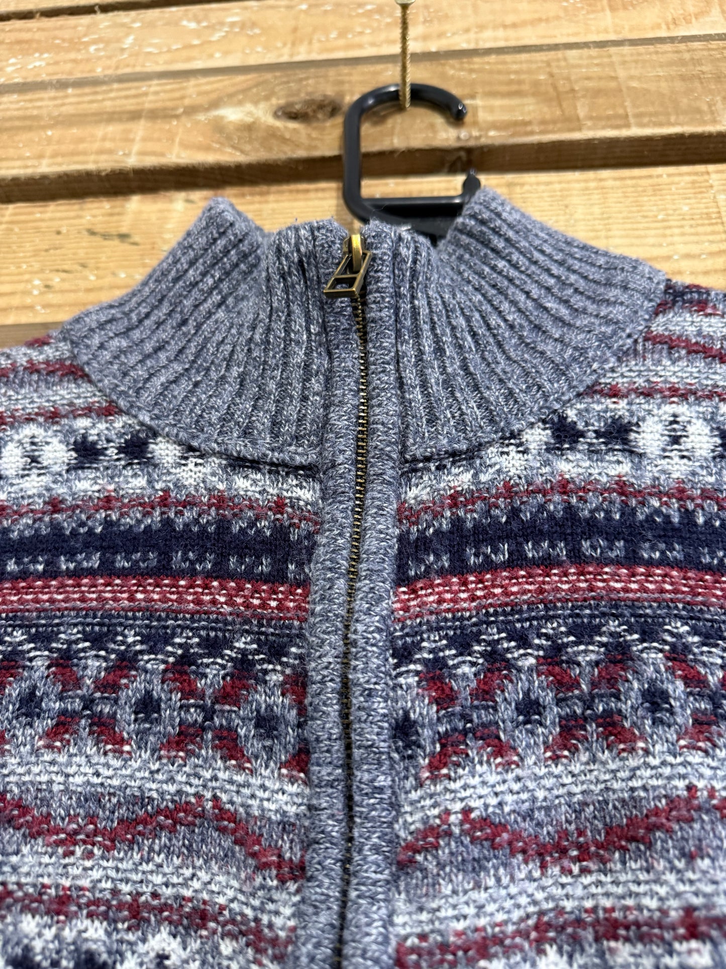 Vintage Y2K Mantaray 1/4 zip jumper/ sweater. Festive. Size Medium.