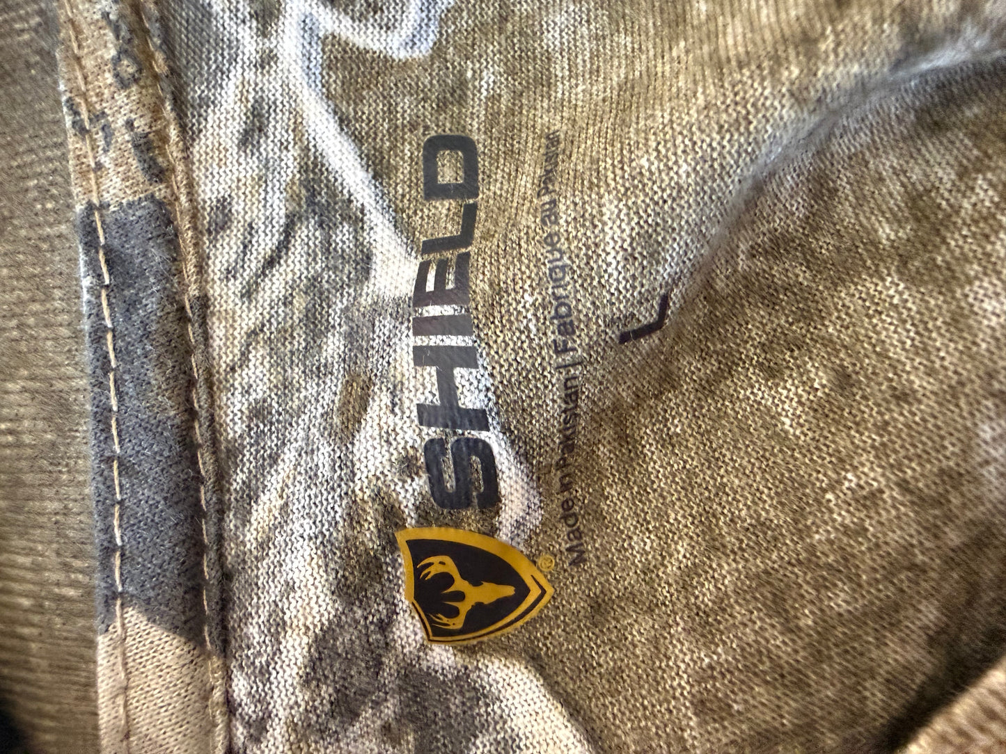 Realtree shield camo/ army logo t-shirt. Deadstock. Hunting/ fishing/ festival. Size Large.