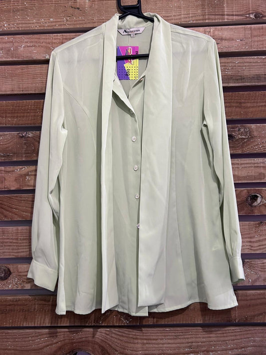 Vintage 80s Aquascutum pussy bow pale green blouse. Size UK10.