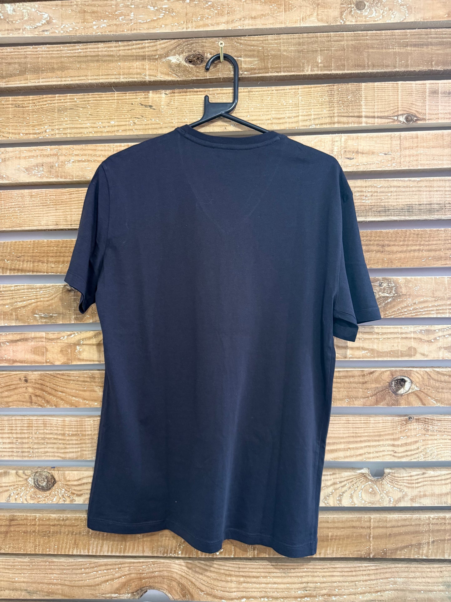 Armani Exchange V Neck logo T-shirt. Cotton. Black. Size Medium.