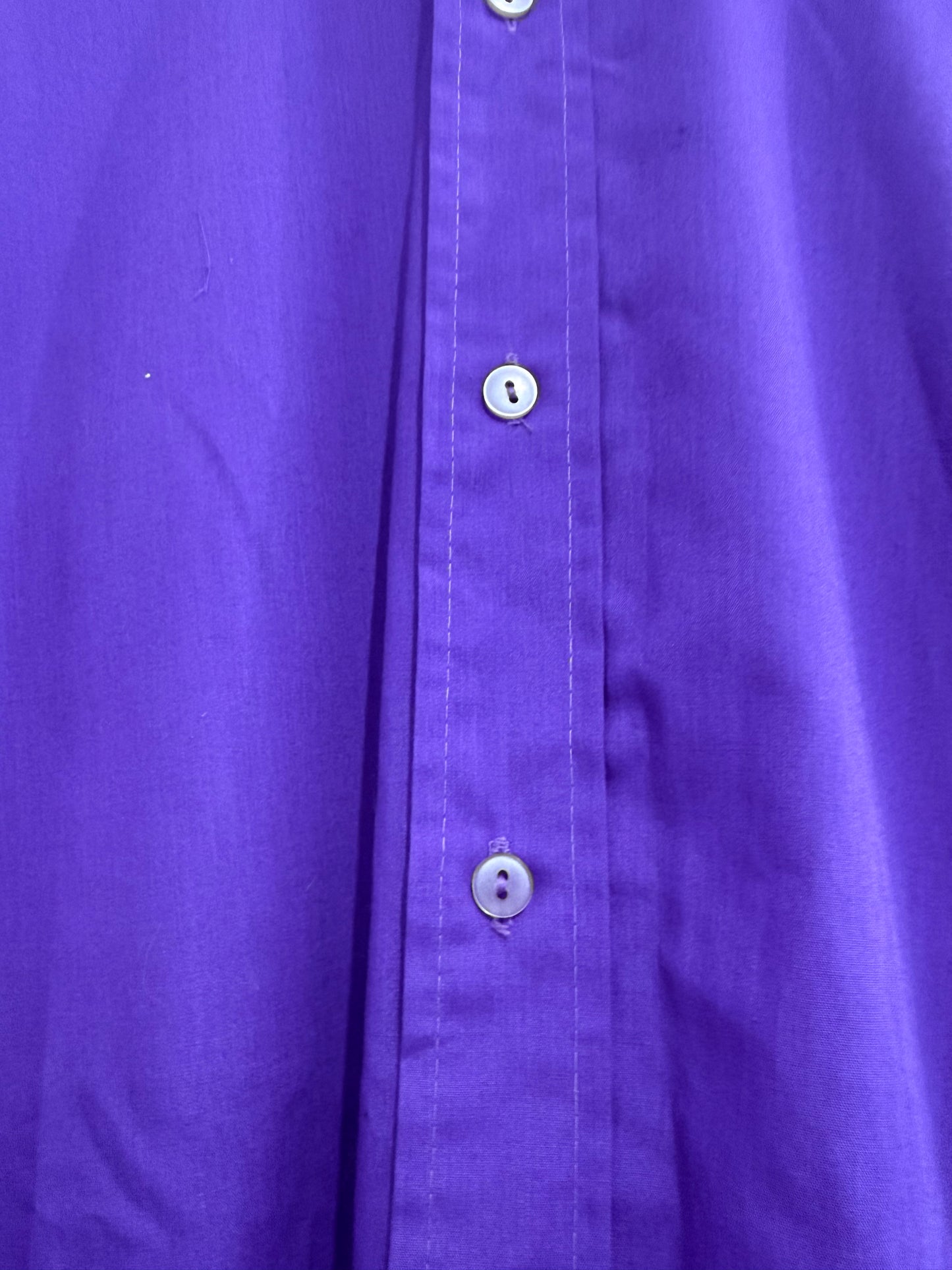 Vintage 70s Love in Paris blouse/shirt. 38” bust. Size 12.