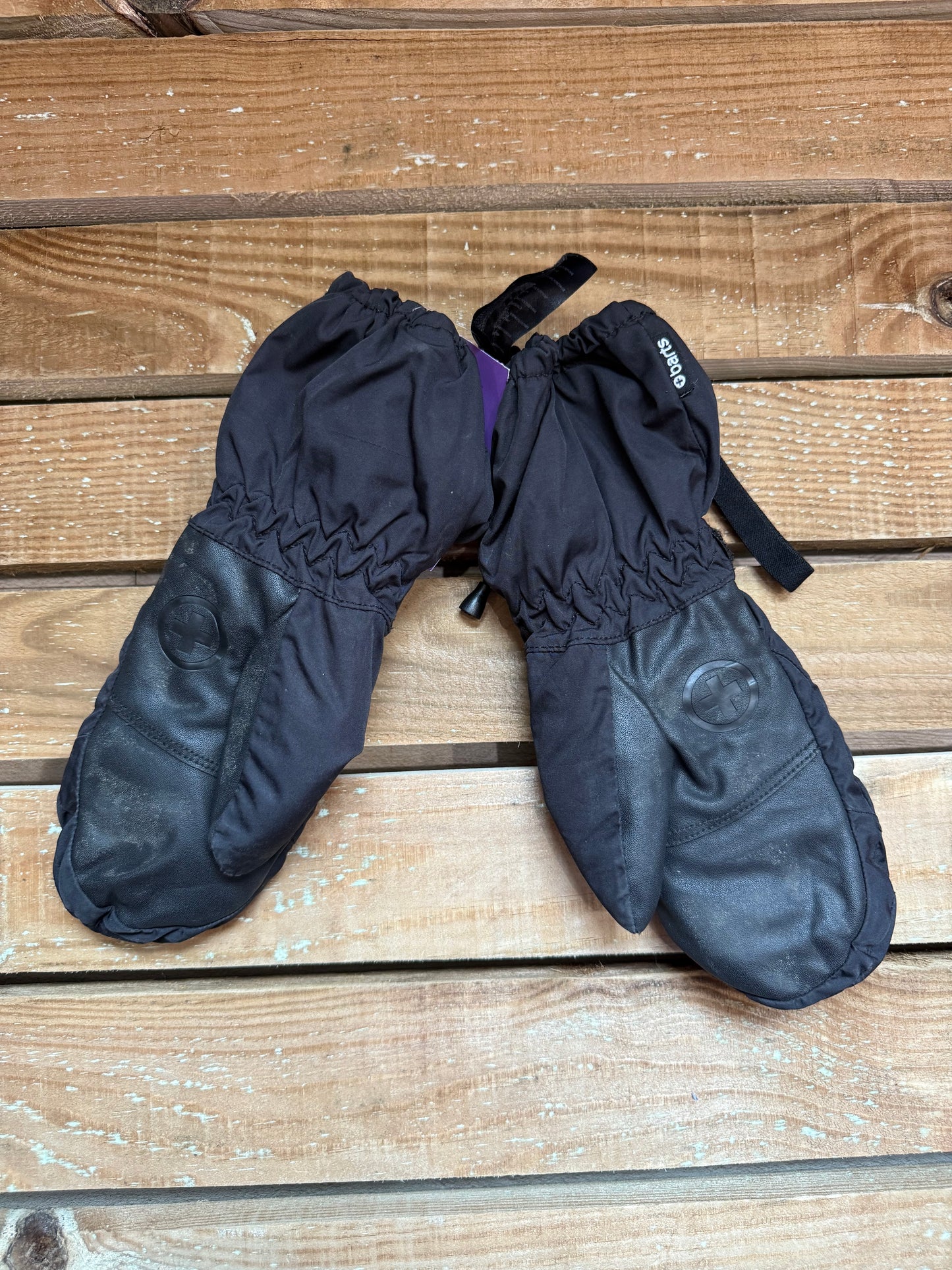 Barts ski gloves/ mittens. Snow. Black. Size 6 (10-12 year old)