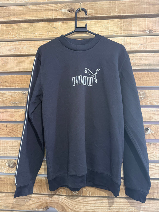 Vintage 90s Puma spell-out sweater/ sweatshirt. Black. Size Large.