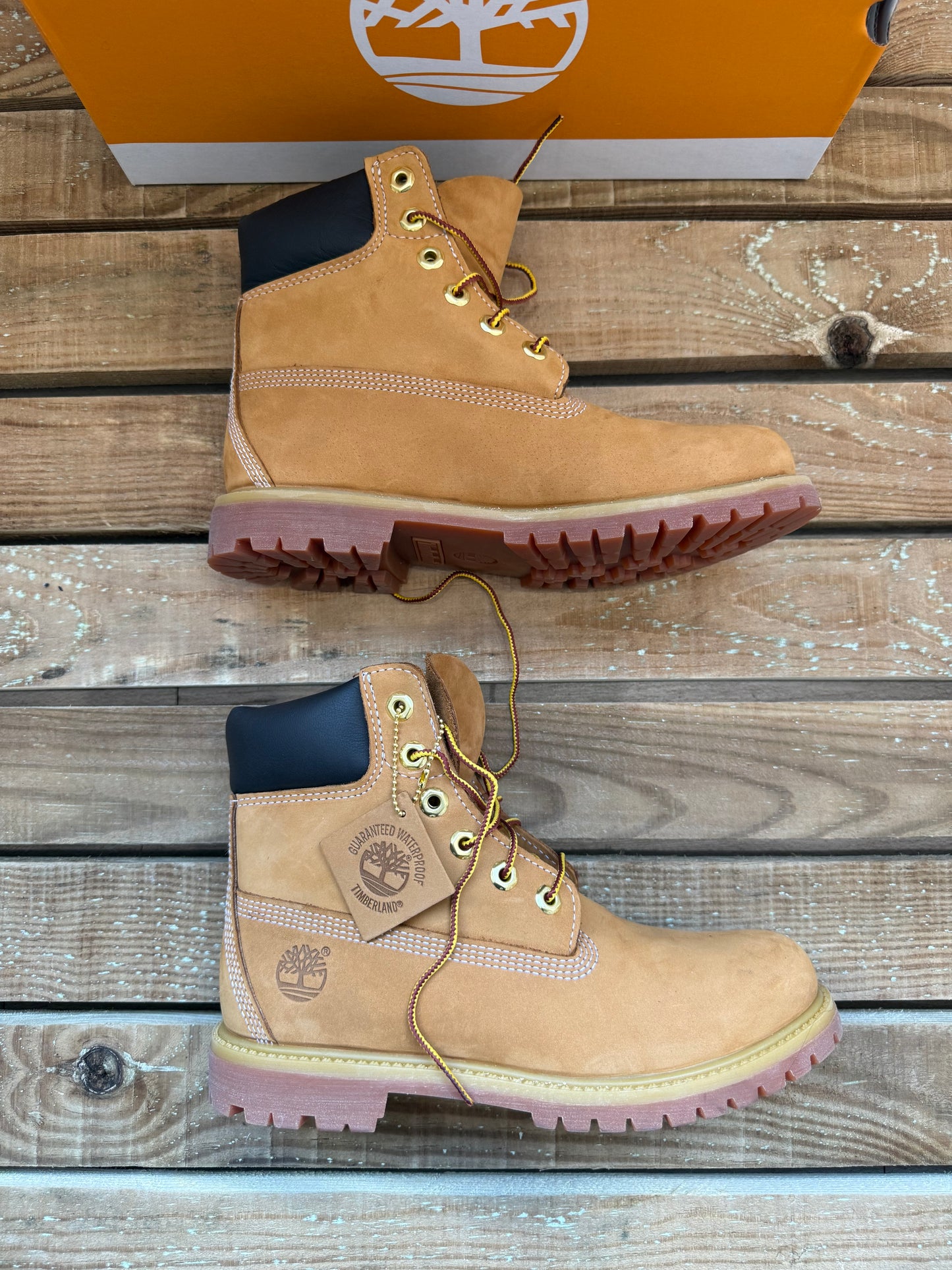 Brand new in box. Timberland 6-Inch Premium Boots. Wheat colour. EU39, UK6