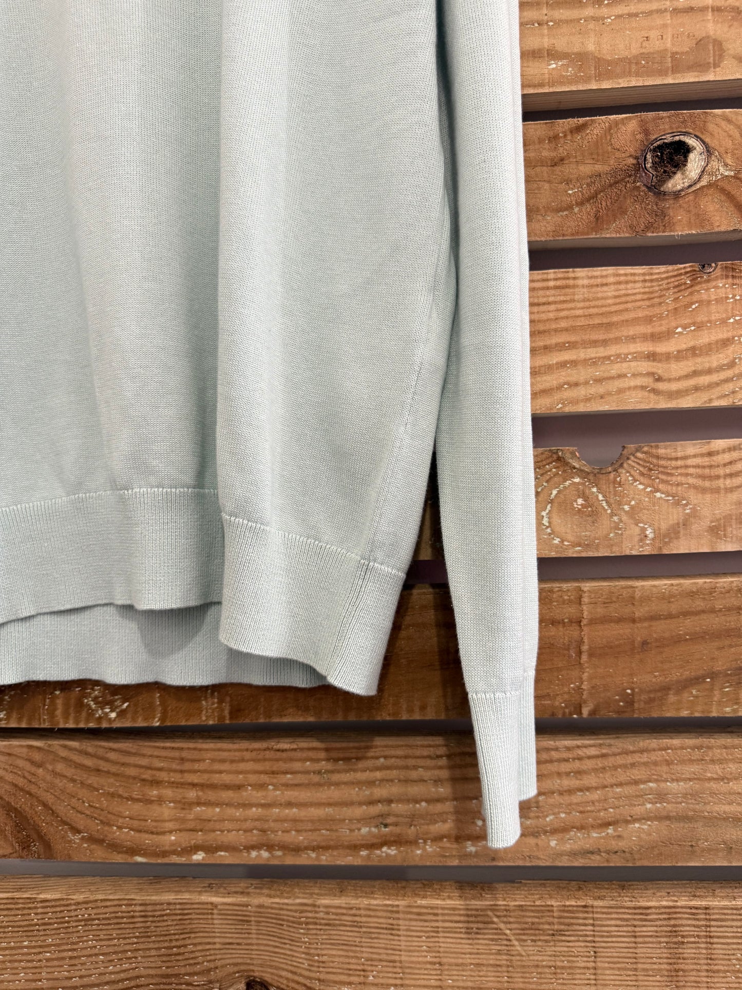 Vintage Y2K Calvin Klein crewneck jumper/ sweater. Blue. 100% Cotton. Size Small.
