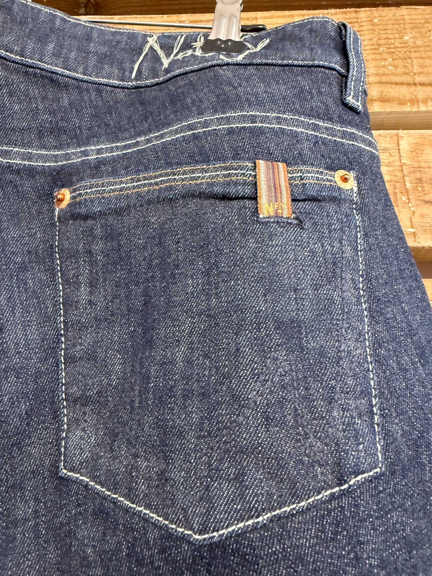 Vintage Y2K Notify Anemone Jeans. Low rise bootcut. Waist 31” leg 27” Size UK10-12.