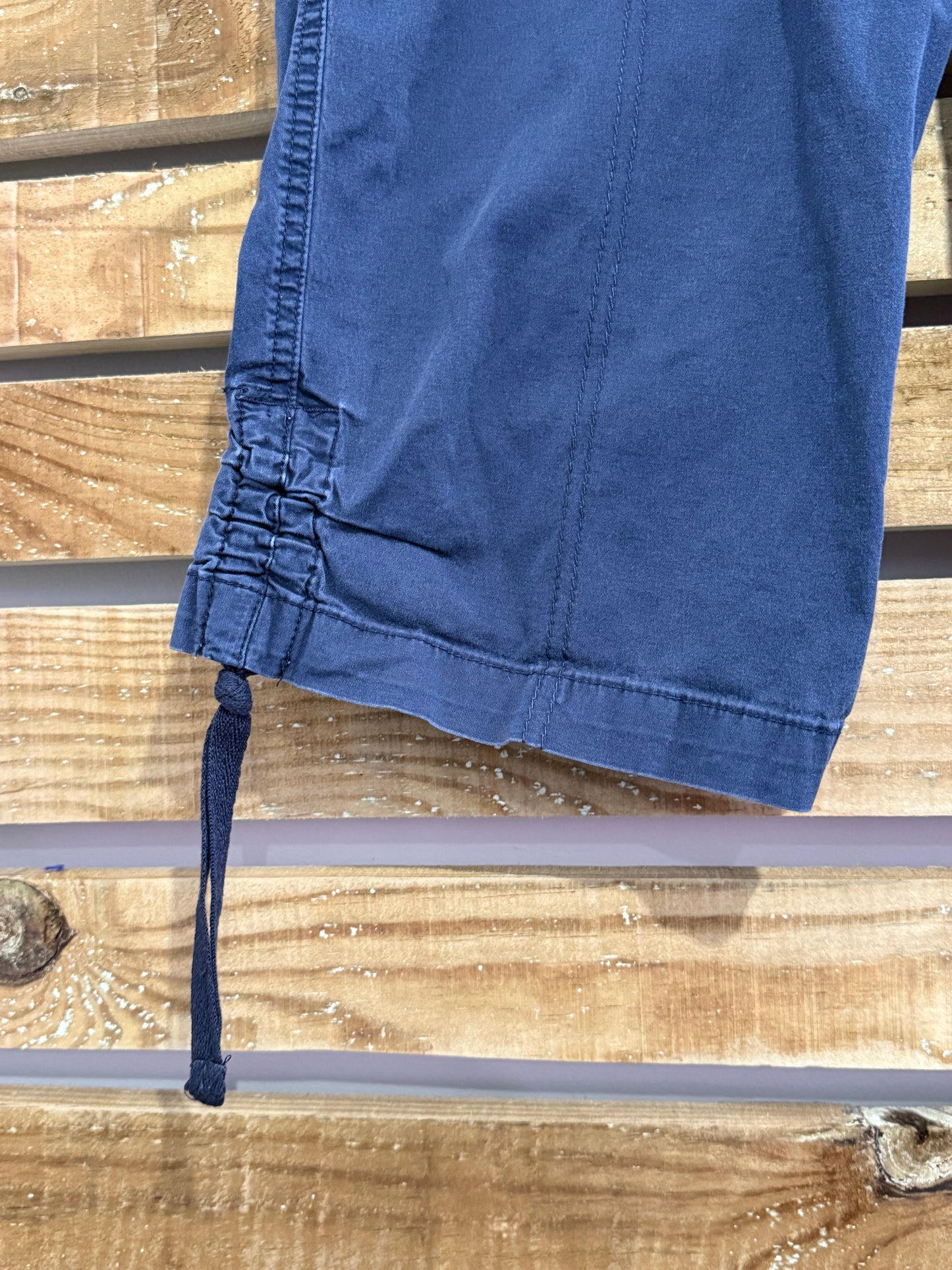 Vintage Y2K Lee cargo shorts. Summer/ Holiday. Medium.