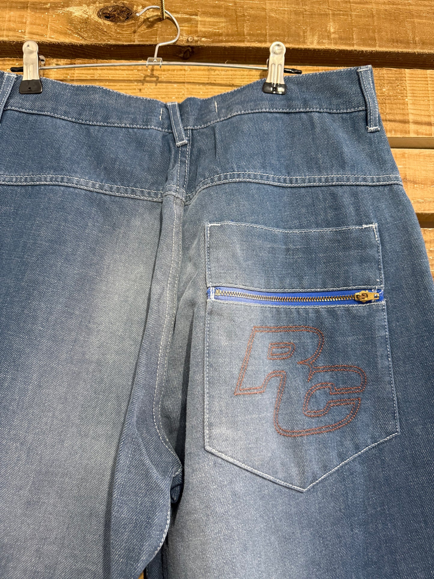 Vintage RARE deadstock BNWT Y2K Rip Curl denim shorts/ Jorts. 32” waist.