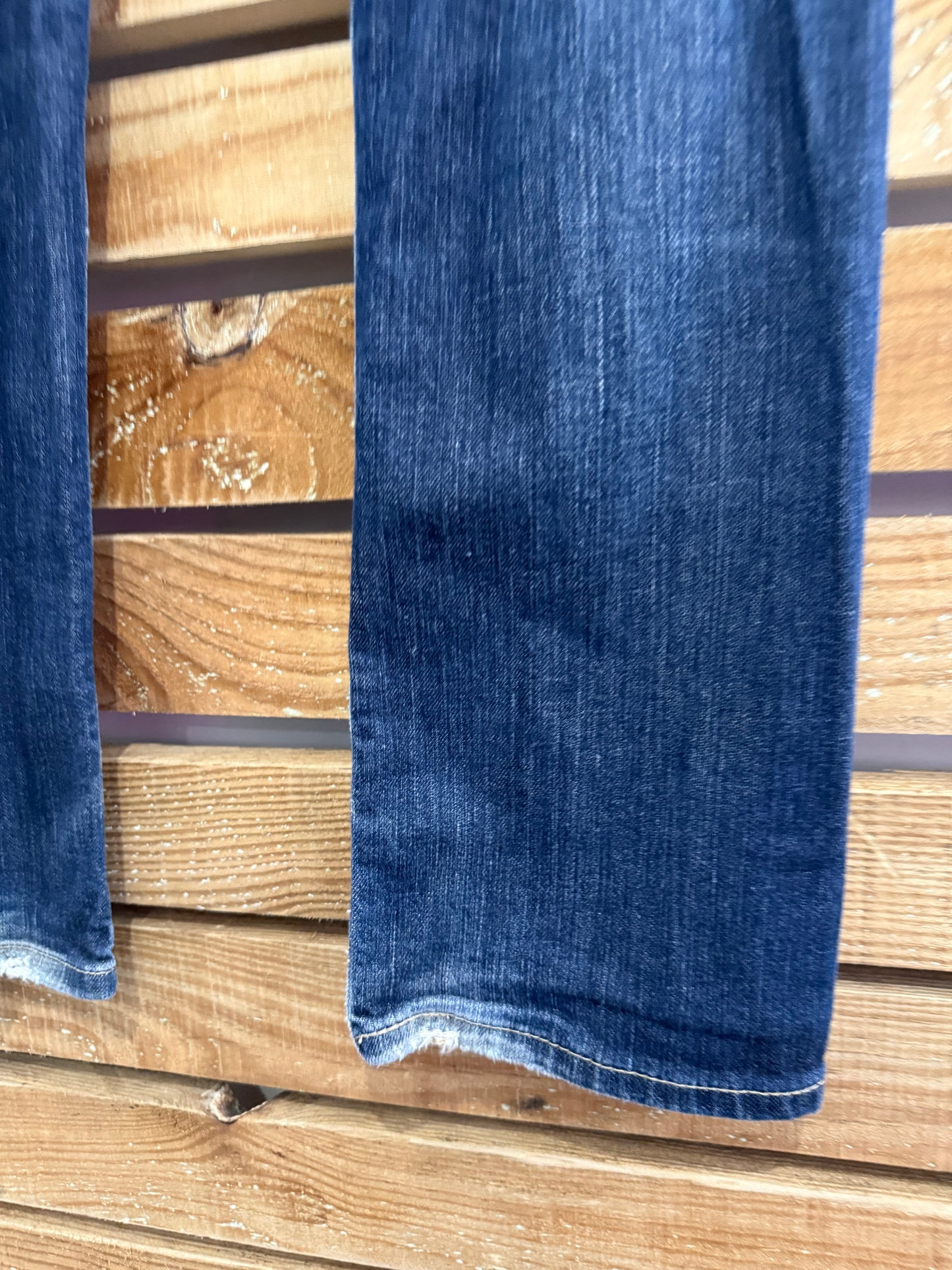 Vintage 90s Levi’s Dark Blue distressed jeans. Waist 32” leg 30”