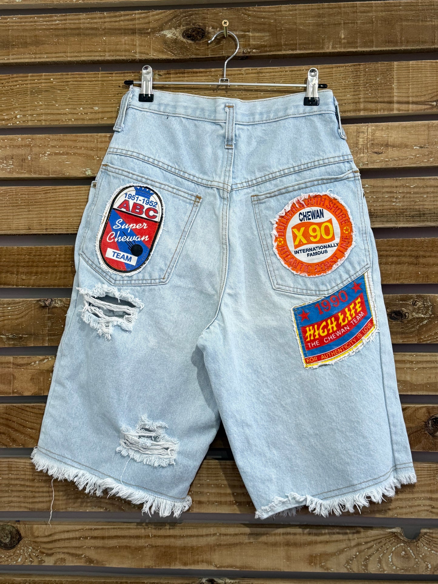 Vintage 90s Chewan patched denim shorts. Jorts. Hip-hop/skate. Waist 25”