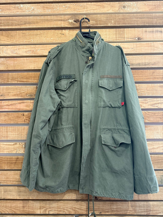 Vintage 90s M65 Rothco khaki army Field Jacket. Size XL.