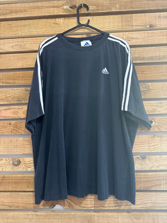 Vintage 90s Adidas sports top/ t-shirt. Size XL