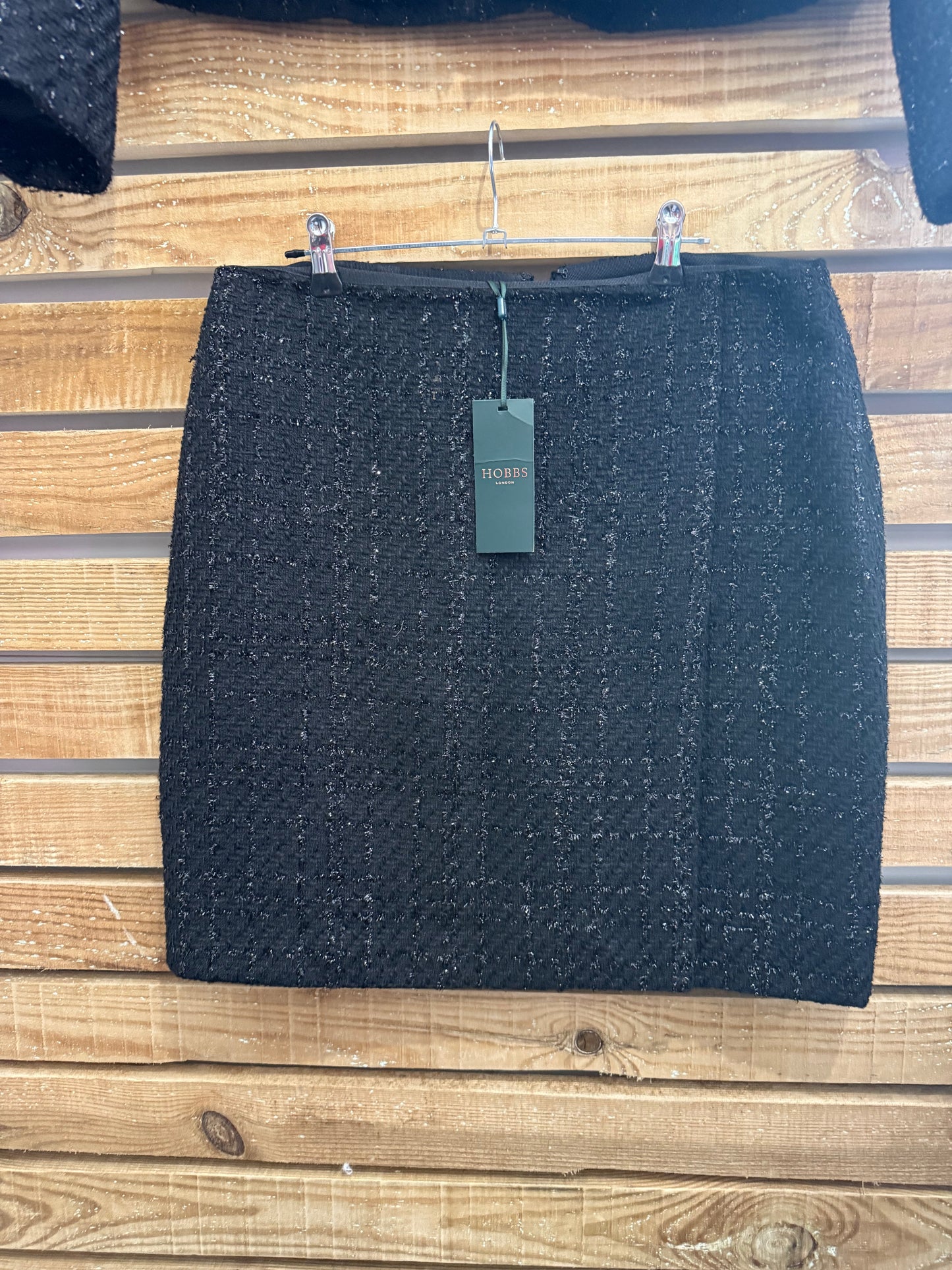 BNWT Hobbs Gabriella Tweed 2 piece suit. Skirt & jacket. Black. Size UK12