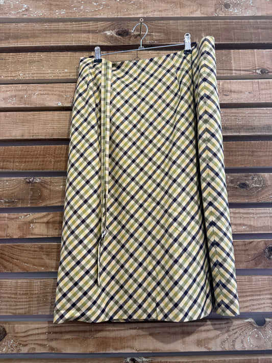 Vintage 80s, 40s style, Aquascutum checked print skirt with belt. Size 12.