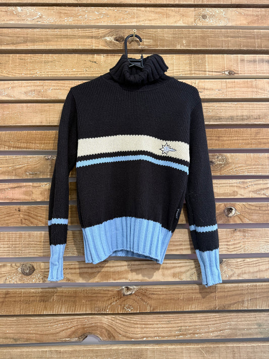 Vintage Y2K Oshea roll neck/ turtle neck pattern jumper. Size small.