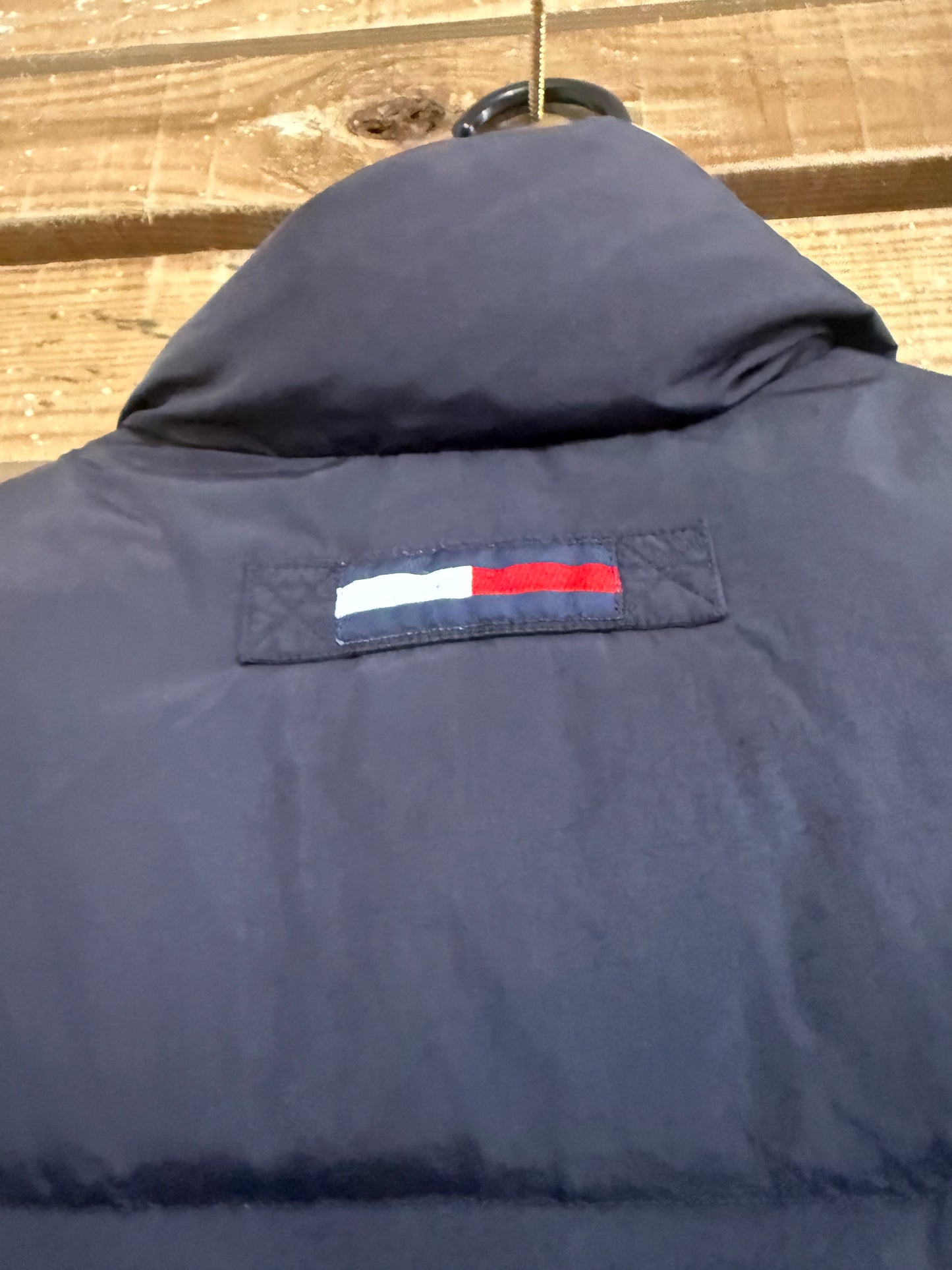 Vintage 90s Tommy Hilfiger down puffer Gilet/ body warmer. Sleeveless jacket. Size small.