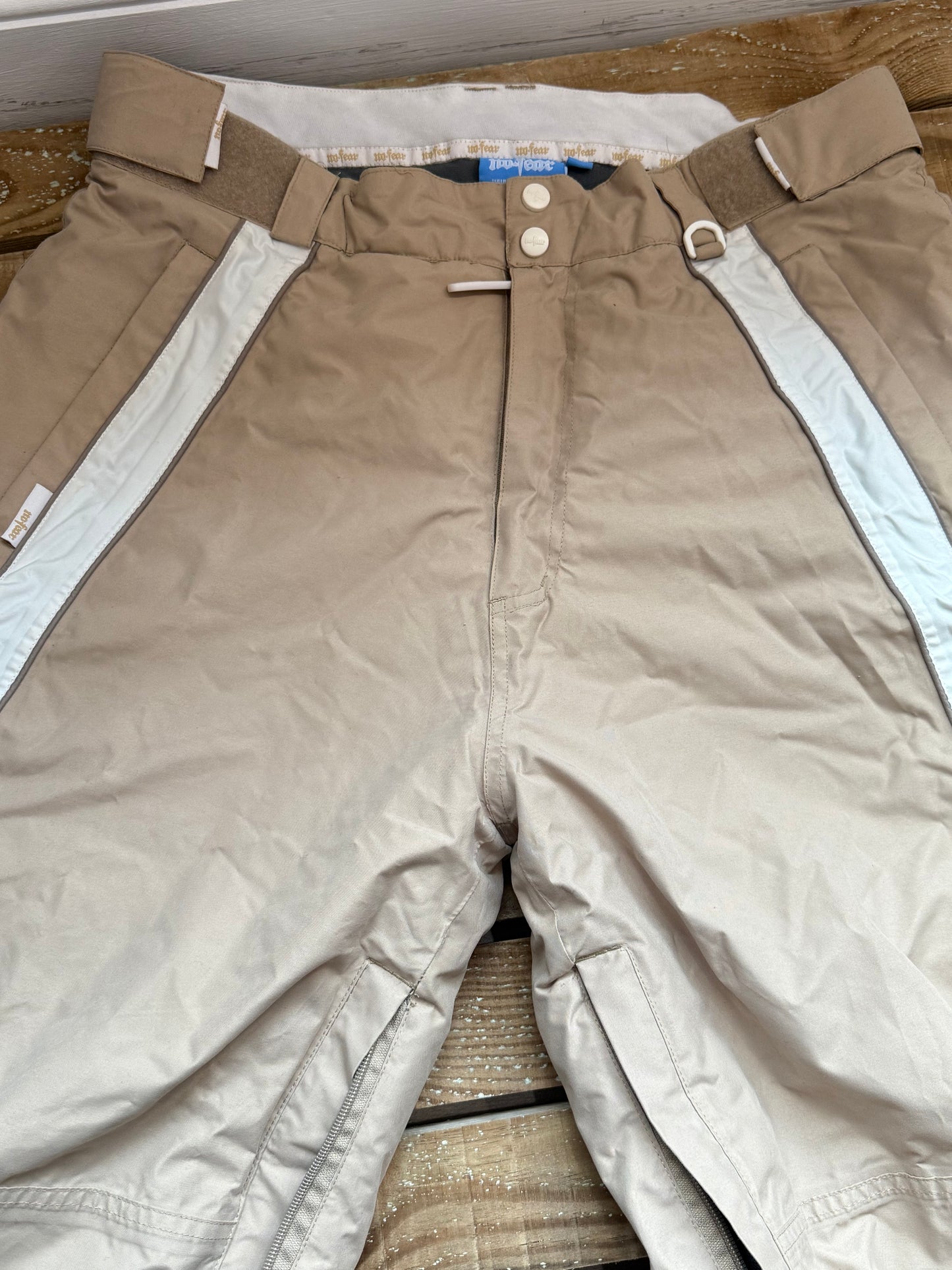 BNWOT No Fear ski pants. Sallopettes/ snow pants. Trousers. Size 16