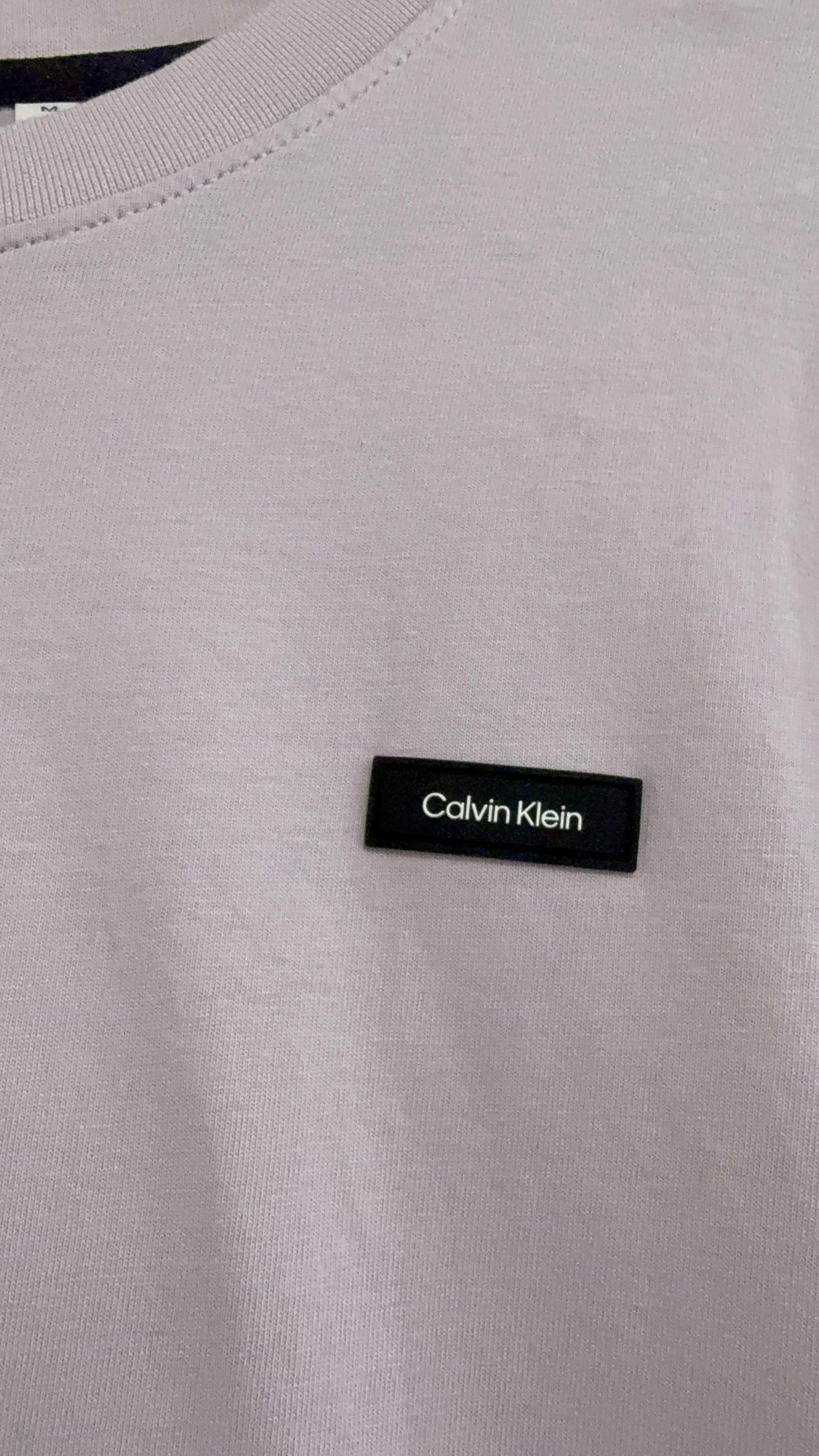 Vintage Y2K Calvin Klein logo T-shirt. Lilac. Size Medium.