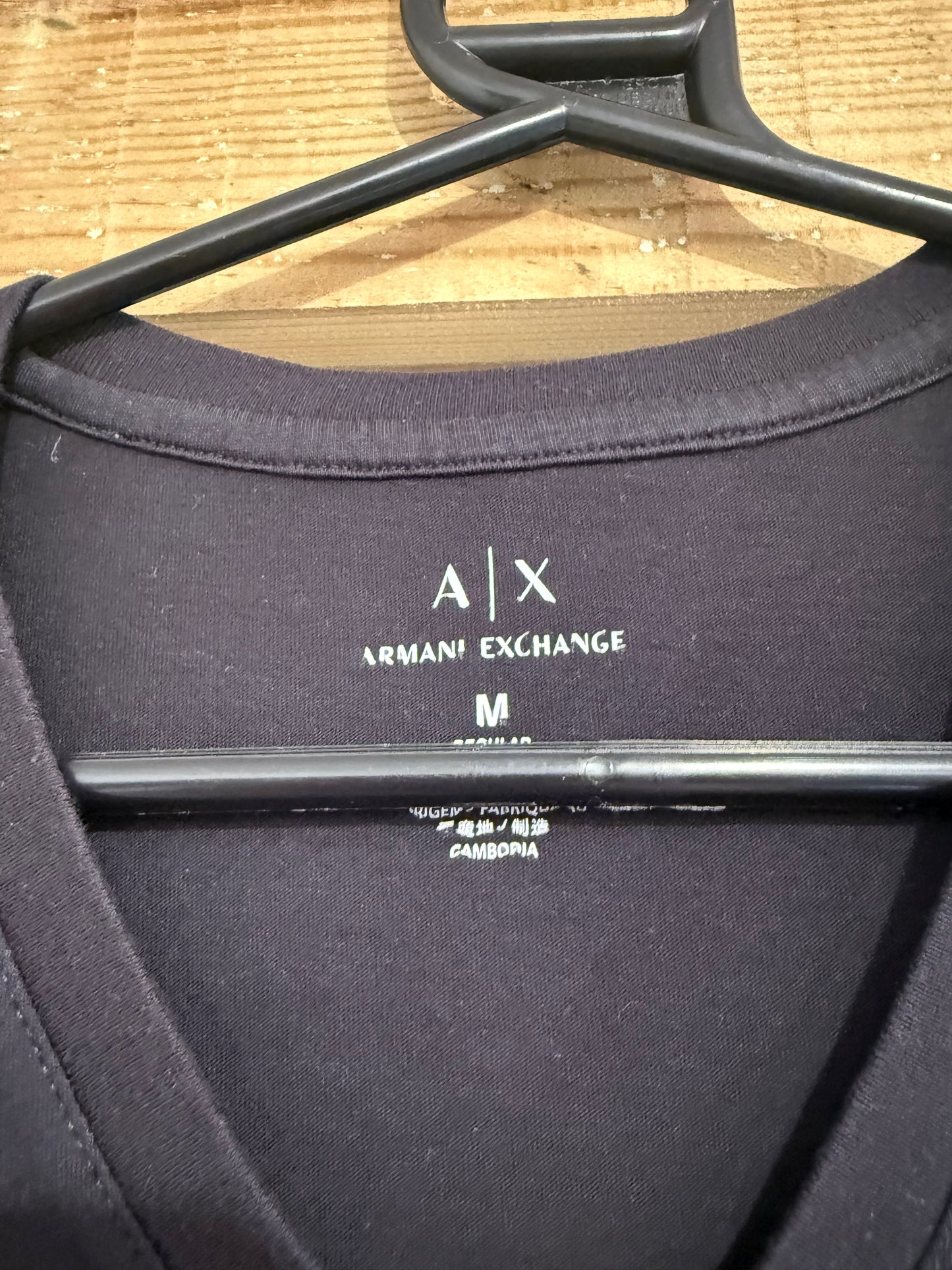 Armani Exchange V Neck logo T-shirt. Cotton. Black. Size Medium.