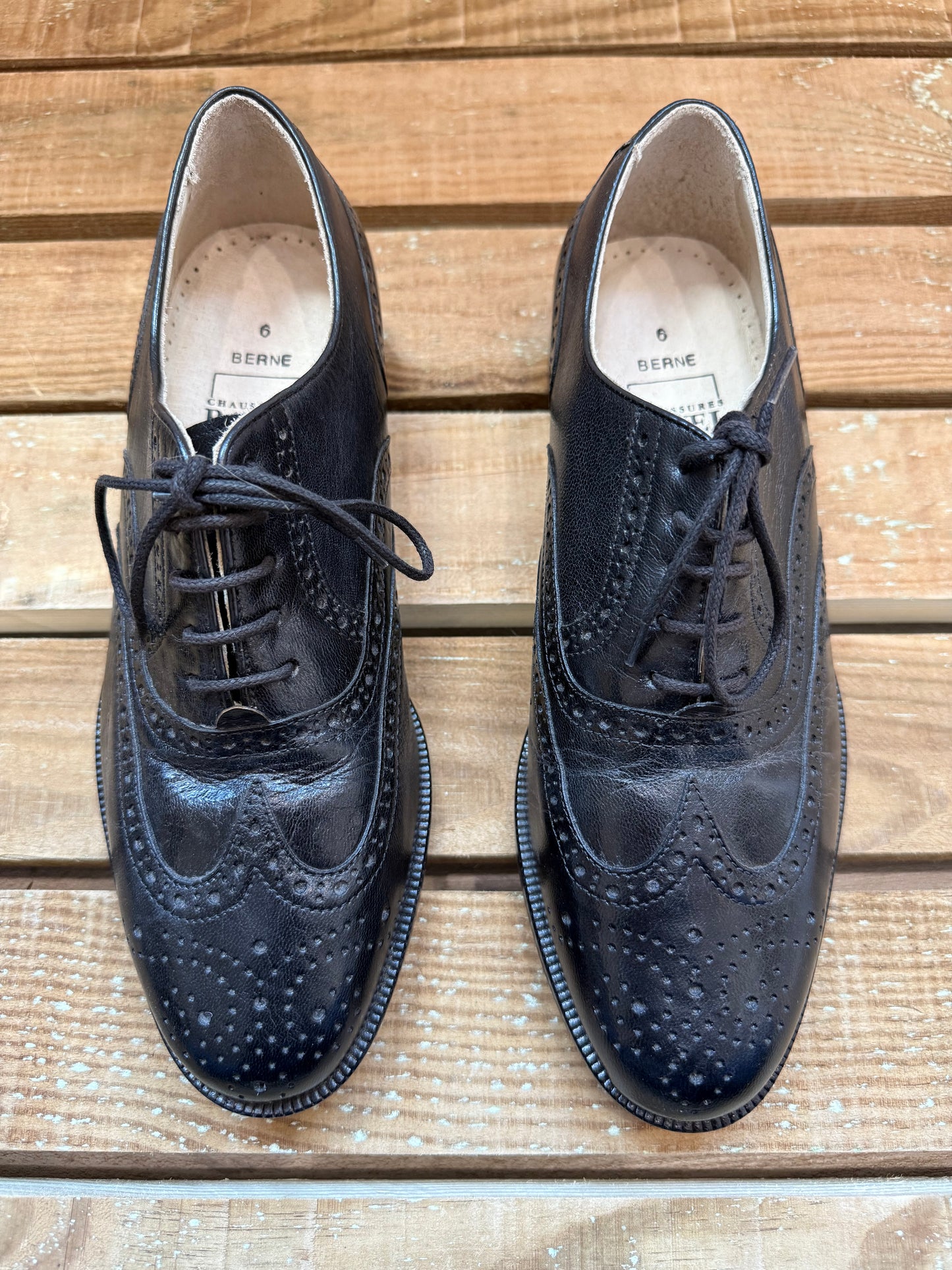 Ravel brogue leather shoes. Brand new. Black. Size UK6 EU39.