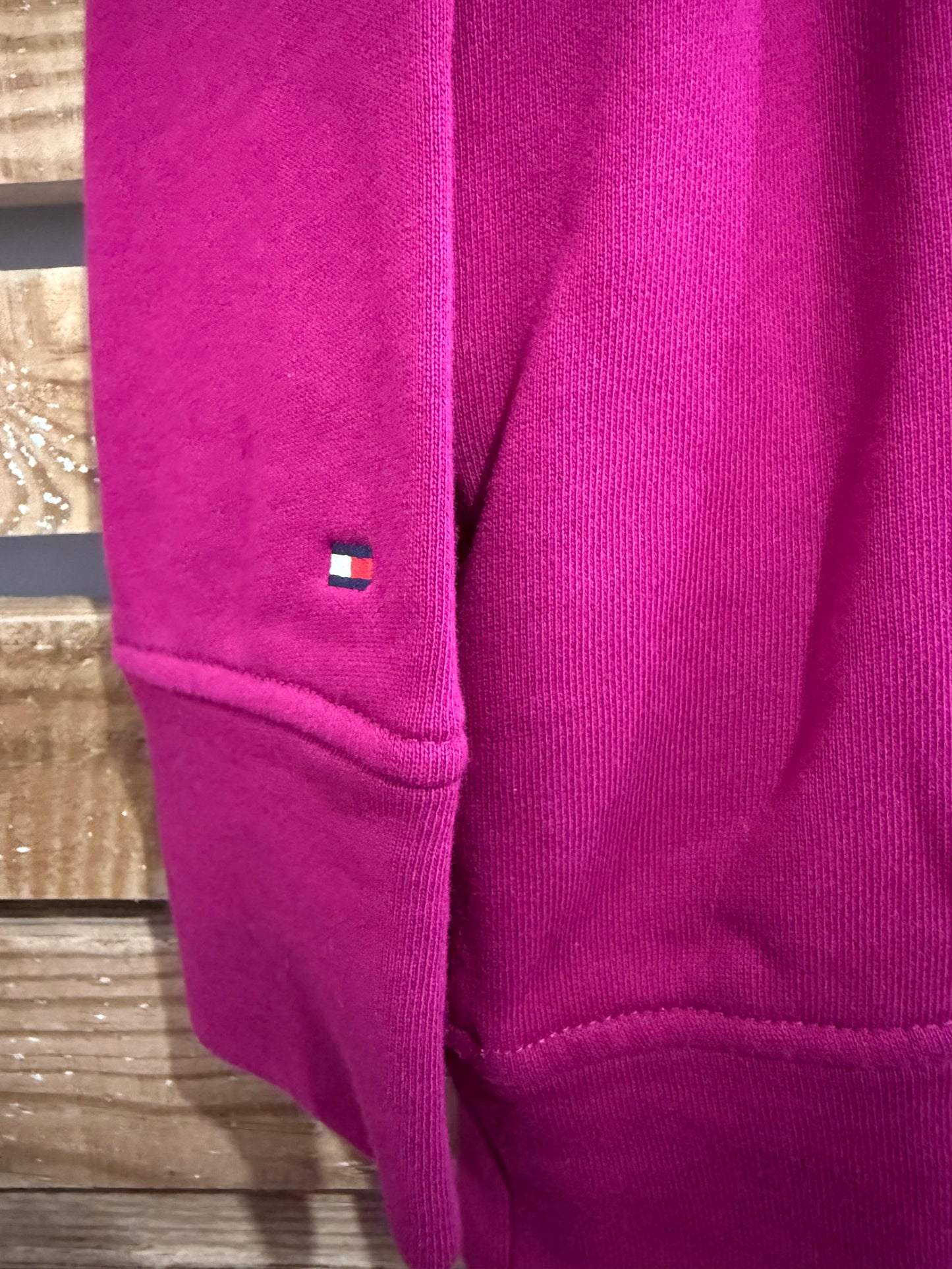 Vintage Y2K Tommy Hilfiger embroidered Spell-out logo hoodie/ hooded sweater.