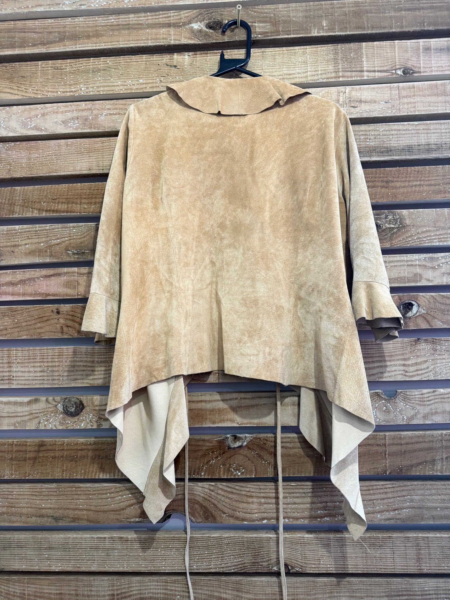 Vintage 70s suede leather tan jacket. Coachella/ Hippy/ Yellowstone/ festival/ boho. Free sizing.