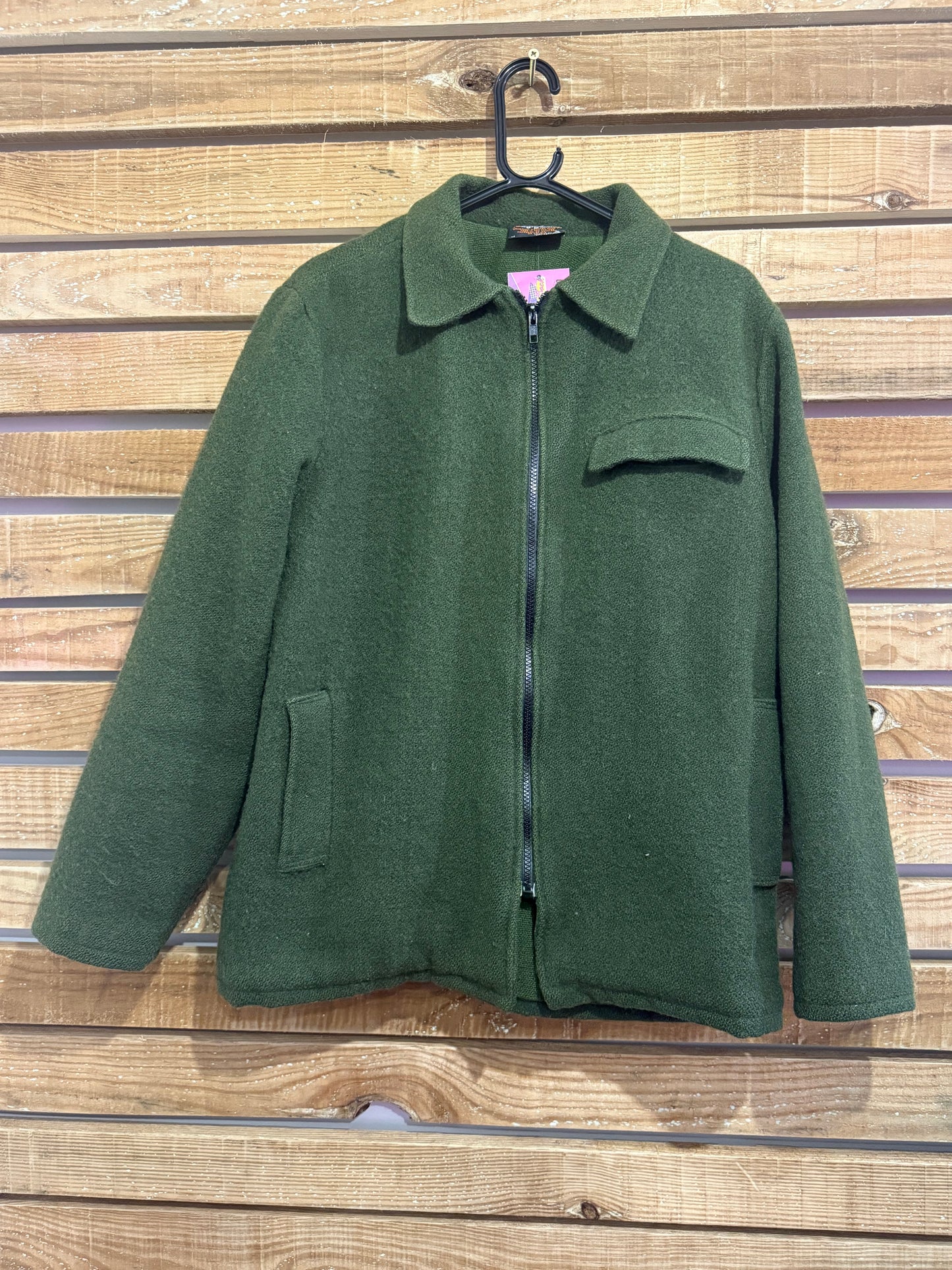 Vintage 90s RARE Egmont wool zip up jacket. New Zealand. Green. Size Medium.