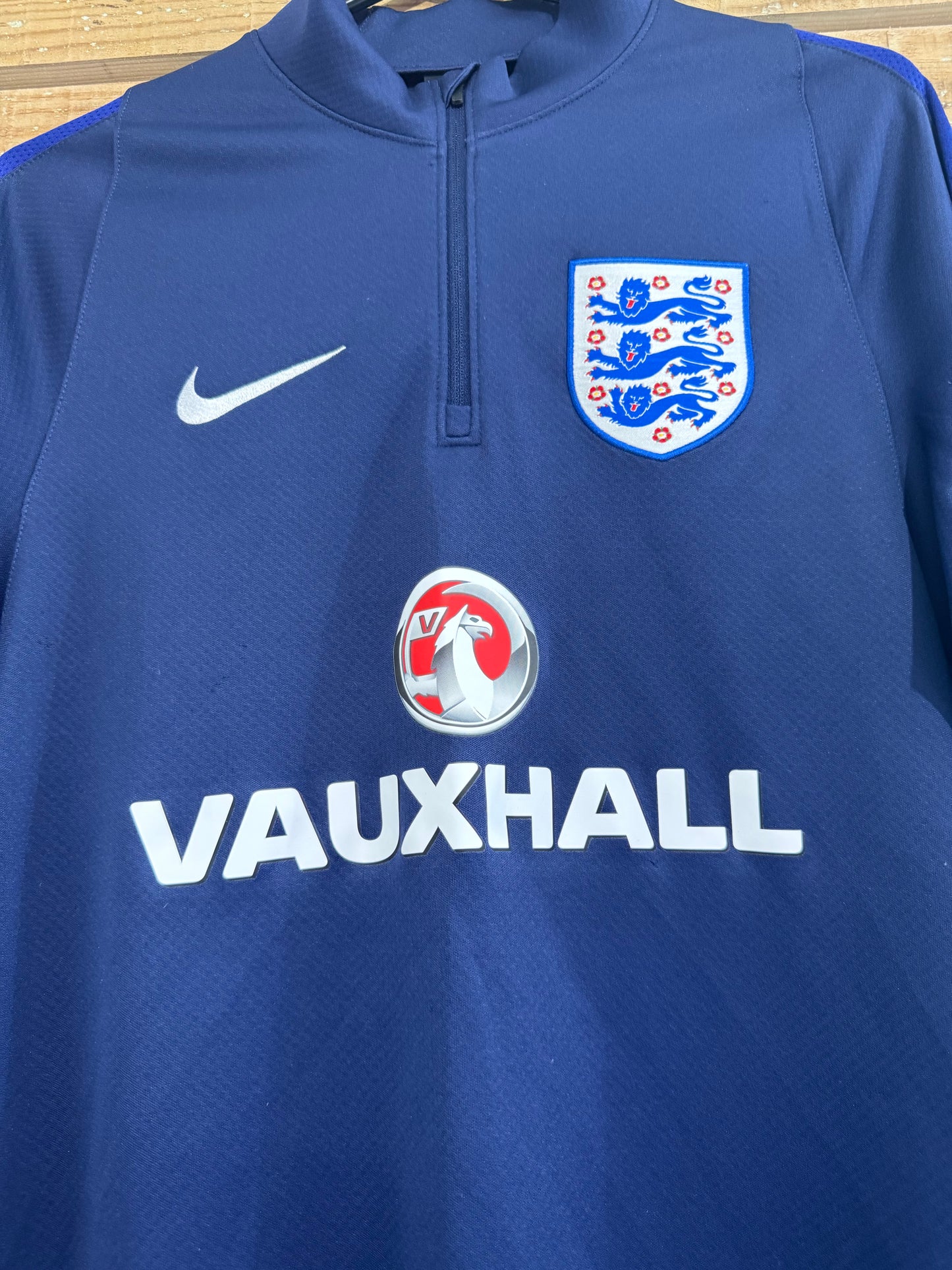 England Football Nike dri-fit 1/4 zip sweater/sweatshirt. World Cup. Size Large.