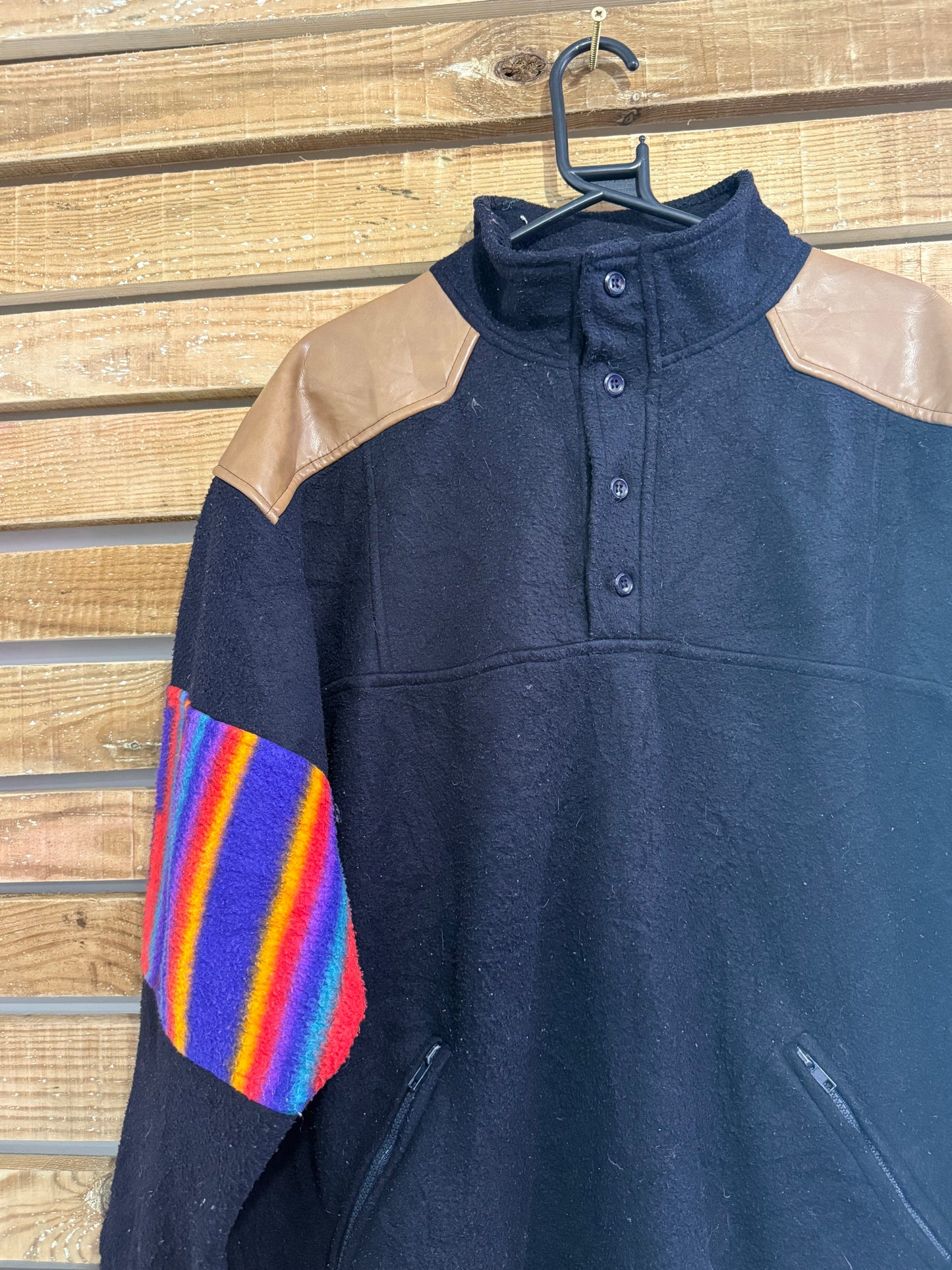 Vintage 90s colourful patterned fleece. 1/4 button up. Size Large.
